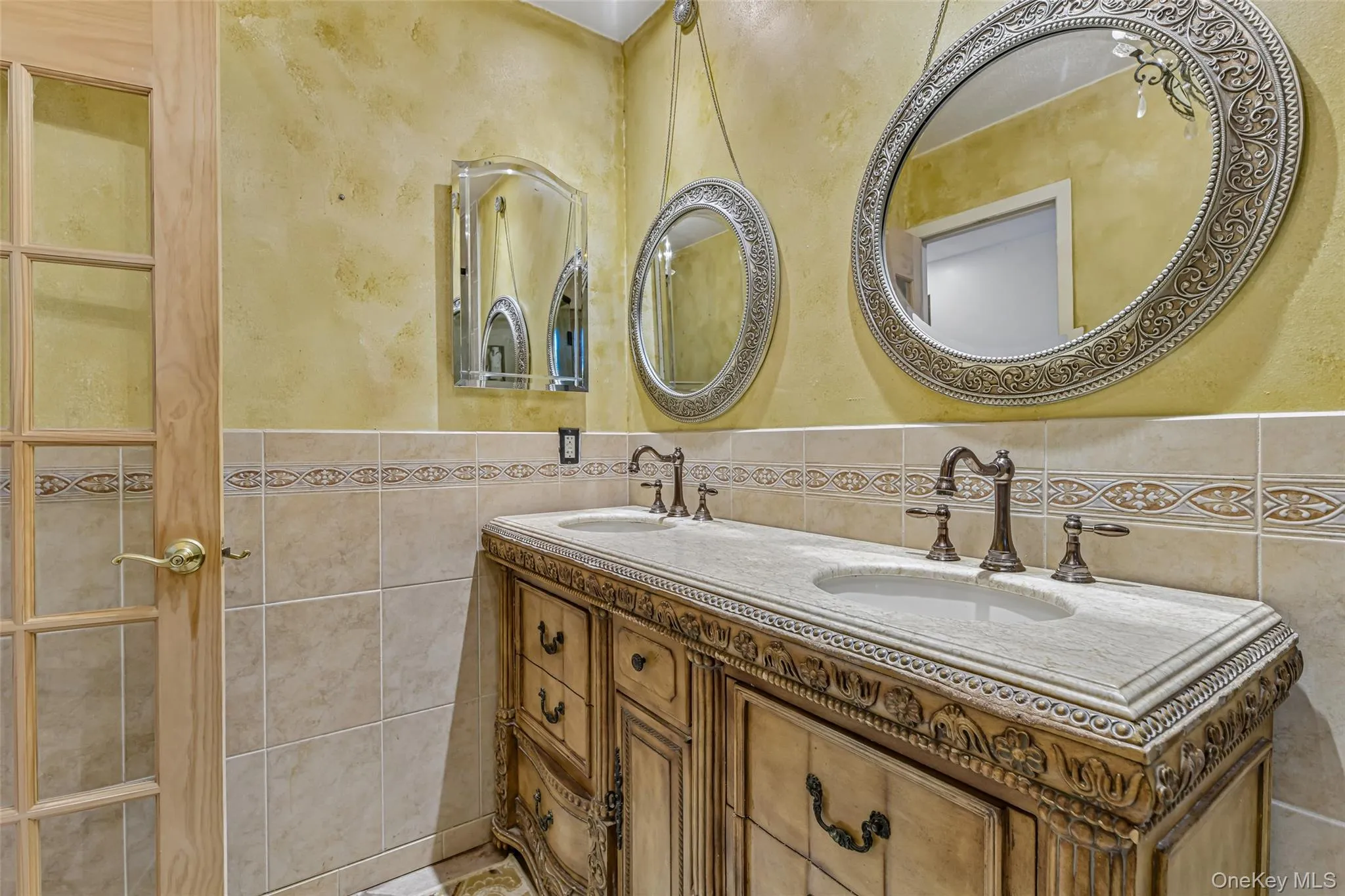 2 Deer Path, Brookhaven, NY, 4 Bedrooms Bedrooms, 9 Rooms Rooms,2 BathroomsBathrooms,Residential,For Rent,Deer,0,991990 2 Deer Path, Brookhaven, NY, 4 Bedrooms Bedrooms, 9 Rooms Rooms,2 BathroomsBathrooms,Residential,For Rent,Deer,0,991990