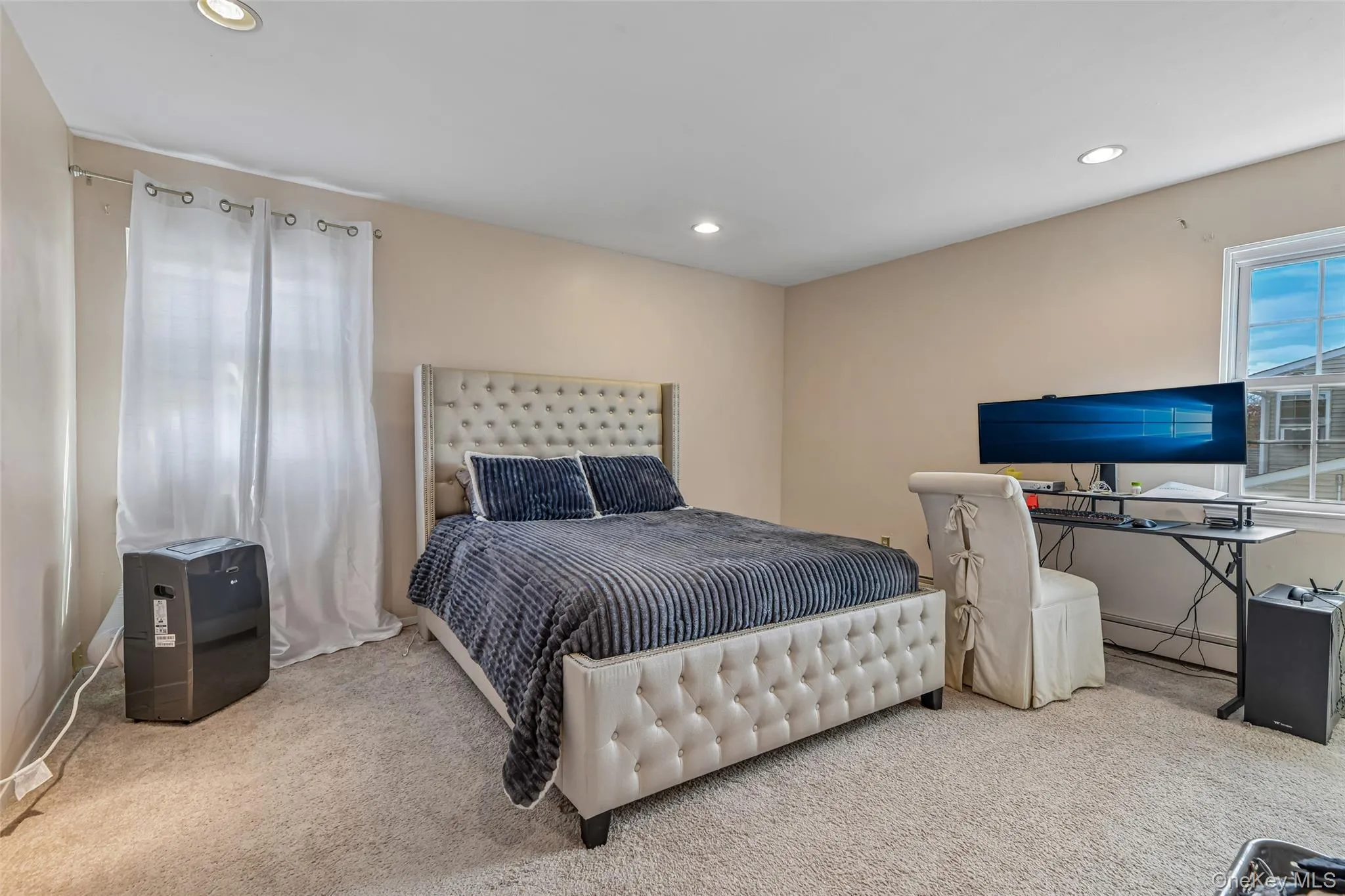 2 Deer Path, Brookhaven, NY, 4 Bedrooms Bedrooms, 9 Rooms Rooms,2 BathroomsBathrooms,Residential,For Rent,Deer,0,991990 2 Deer Path, Brookhaven, NY, 4 Bedrooms Bedrooms, 9 Rooms Rooms,2 BathroomsBathrooms,Residential,For Rent,Deer,0,991990