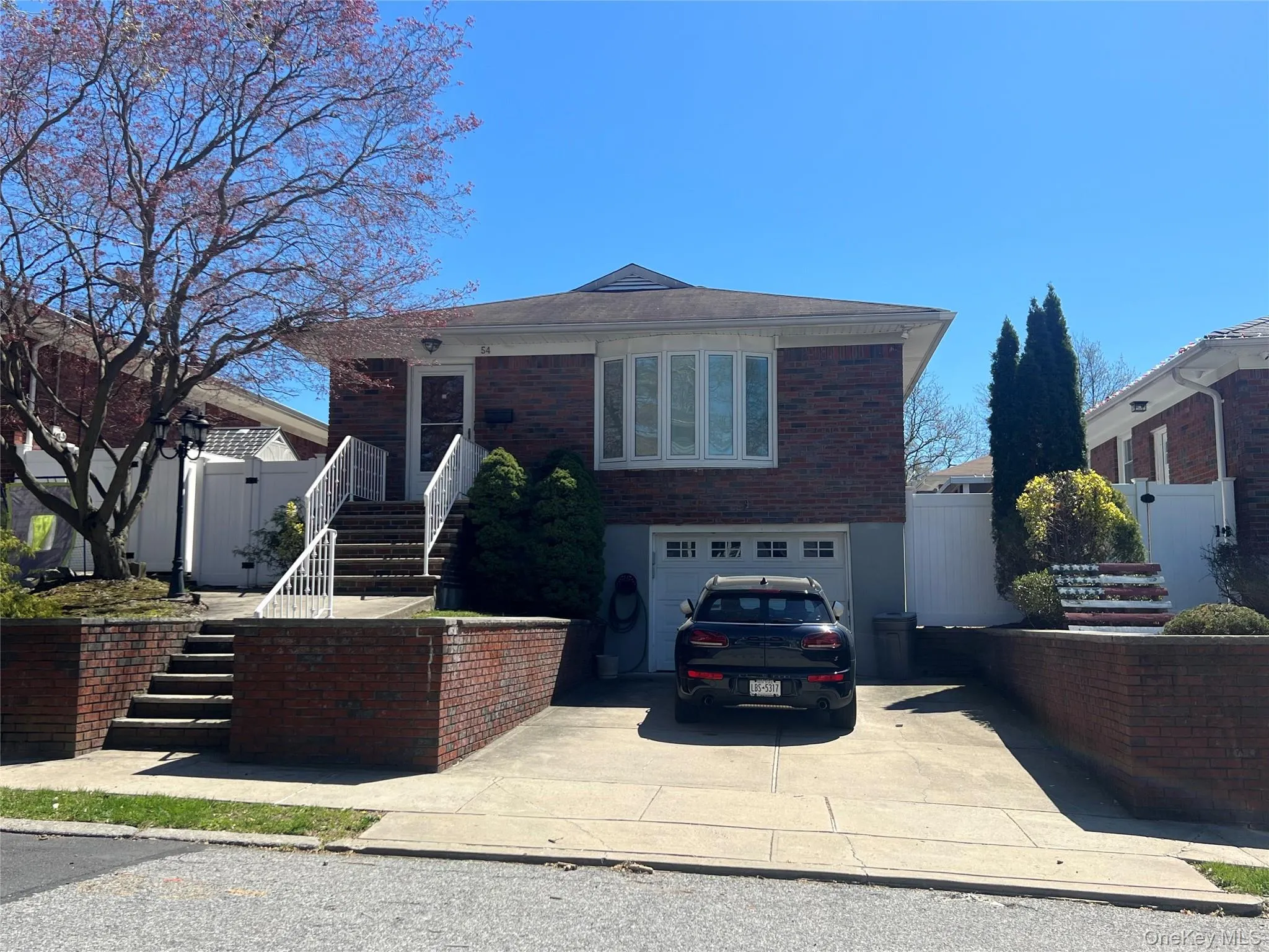 54 Alpine Court, New York, NY, 3 Bedrooms Bedrooms, 6 Rooms Rooms,2 BathroomsBathrooms,Residential,For Rent,Alpine,0,991999 54 Alpine Court, New York, NY, 3 Bedrooms Bedrooms, 6 Rooms Rooms,2 BathroomsBathrooms,Residential,For Rent,Alpine,0,991999