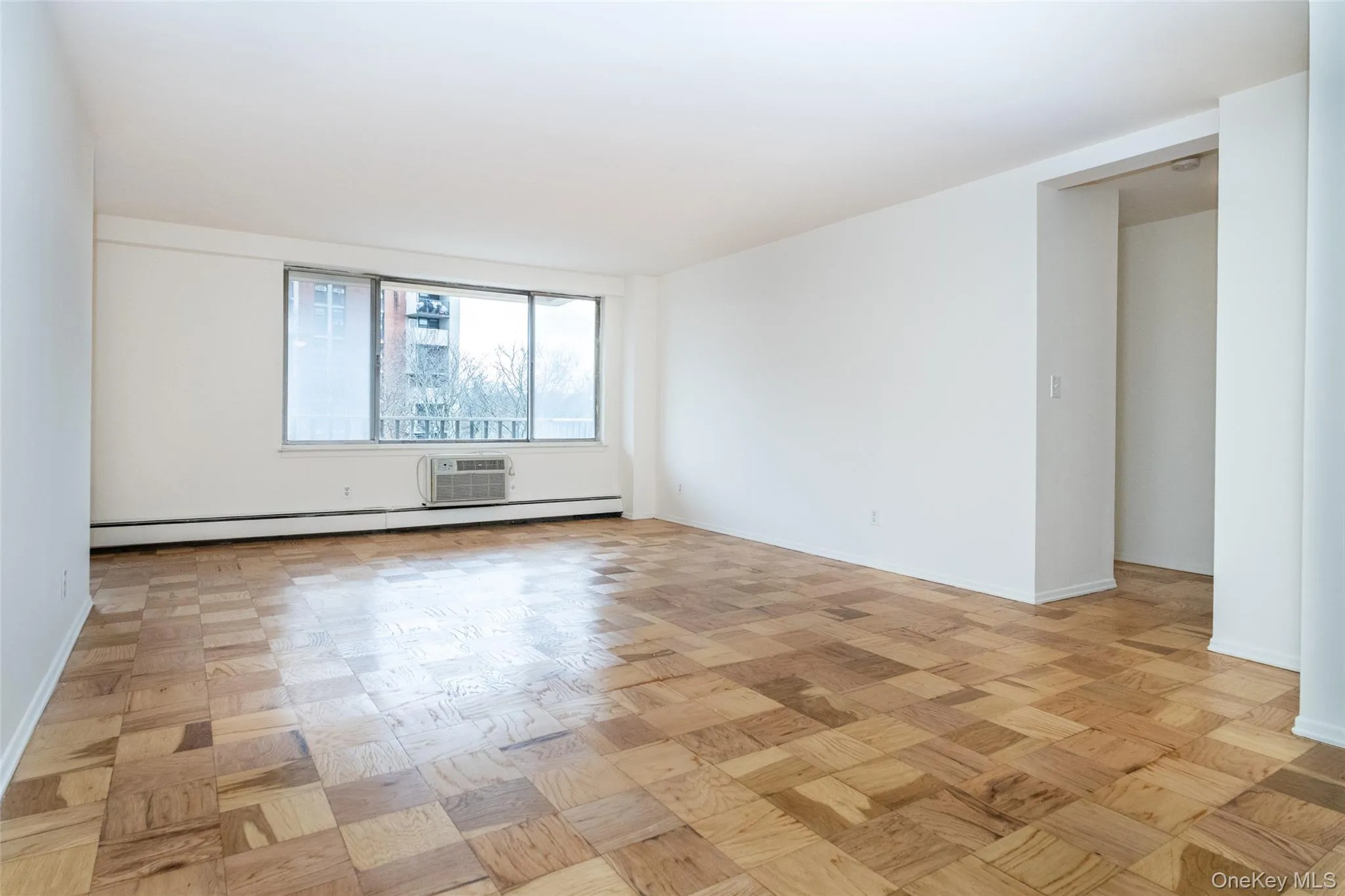 125 Lake Street, White Plains, NY, 2 Bedrooms Bedrooms, 5 Rooms Rooms,2 BathroomsBathrooms,Residential Lease,For Rent,Lake,0,992004 125 Lake Street, White Plains, NY, 2 Bedrooms Bedrooms, 5 Rooms Rooms,2 BathroomsBathrooms,Residential Lease,For Rent,Lake,0,992004