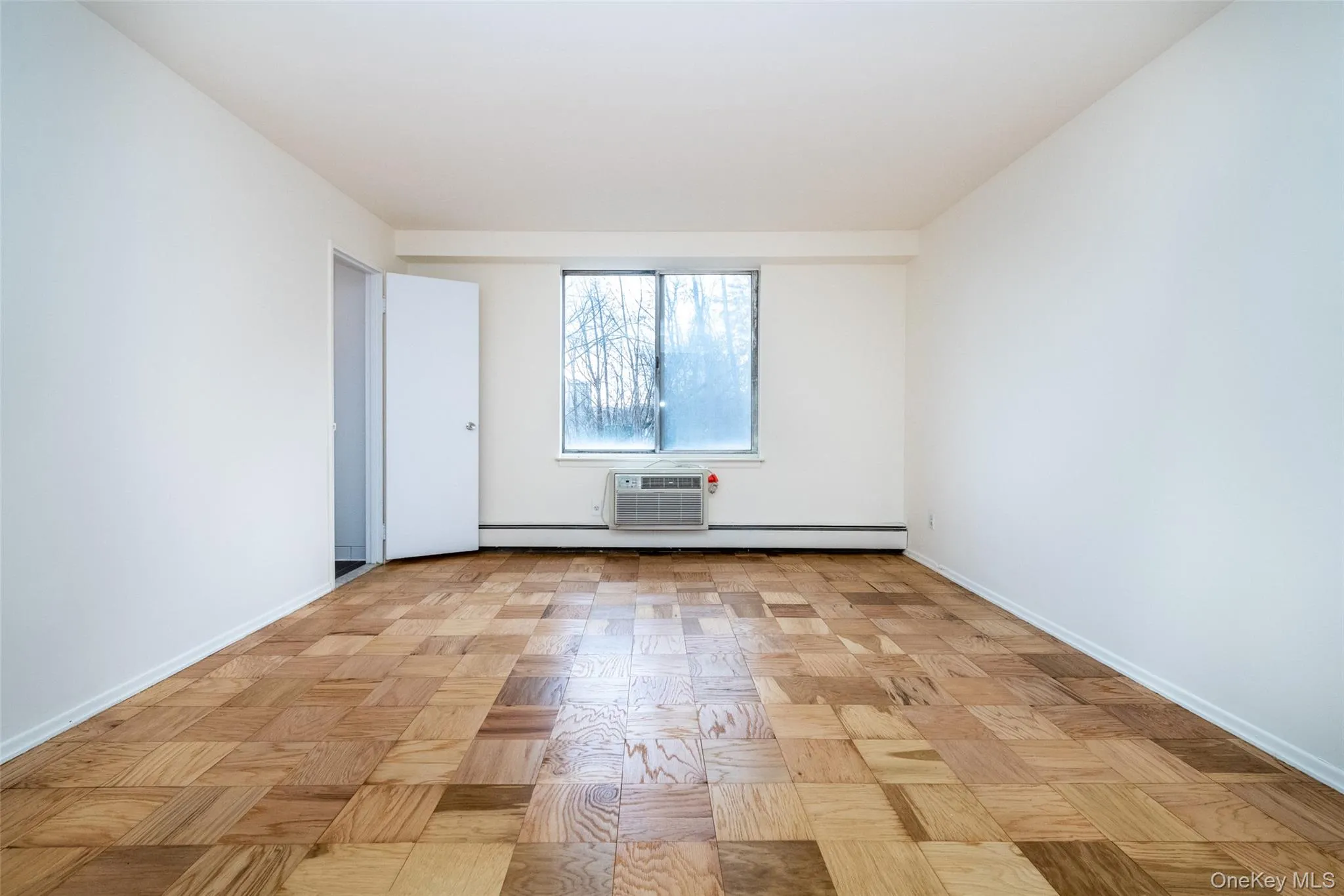 125 Lake Street, White Plains, NY, 2 Bedrooms Bedrooms, 5 Rooms Rooms,2 BathroomsBathrooms,Residential Lease,For Rent,Lake,0,992004 125 Lake Street, White Plains, NY, 2 Bedrooms Bedrooms, 5 Rooms Rooms,2 BathroomsBathrooms,Residential Lease,For Rent,Lake,0,992004