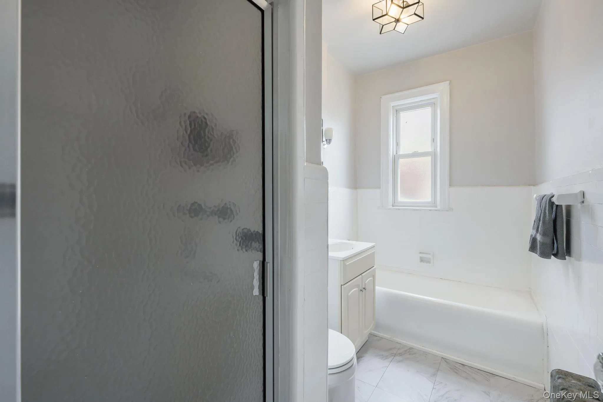82-79 166th Street, New York, NY, 3 Bedrooms Bedrooms, 6 Rooms Rooms,1 BathroomBathrooms,Residential,For Rent,166th,0,992006 82-79 166th Street, New York, NY, 3 Bedrooms Bedrooms, 6 Rooms Rooms,1 BathroomBathrooms,Residential,For Rent,166th,0,992006
