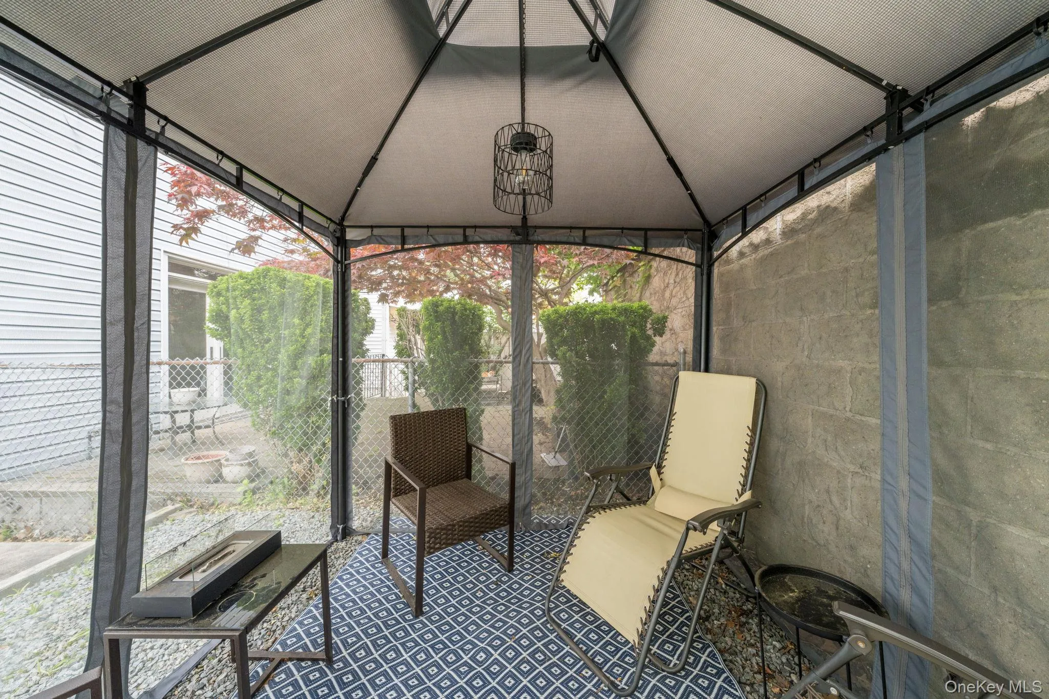 82-79 166th Street, New York, NY, 3 Bedrooms Bedrooms, 6 Rooms Rooms,1 BathroomBathrooms,Residential,For Rent,166th,0,992006 82-79 166th Street, New York, NY, 3 Bedrooms Bedrooms, 6 Rooms Rooms,1 BathroomBathrooms,Residential,For Rent,166th,0,992006