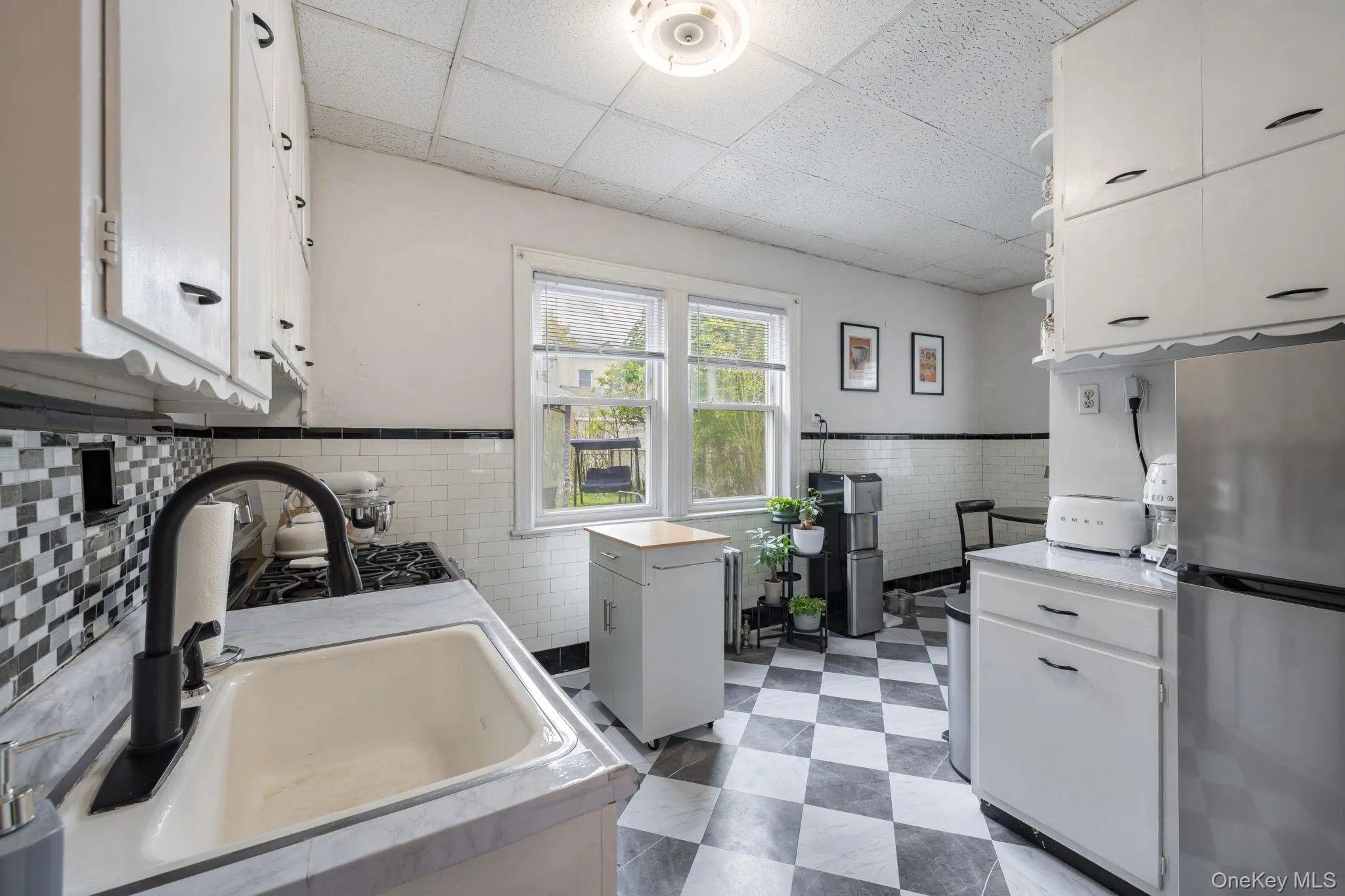 82-79 166th Street, New York, NY, 3 Bedrooms Bedrooms, 6 Rooms Rooms,1 BathroomBathrooms,Residential,For Rent,166th,0,992006 82-79 166th Street, New York, NY, 3 Bedrooms Bedrooms, 6 Rooms Rooms,1 BathroomBathrooms,Residential,For Rent,166th,0,992006
