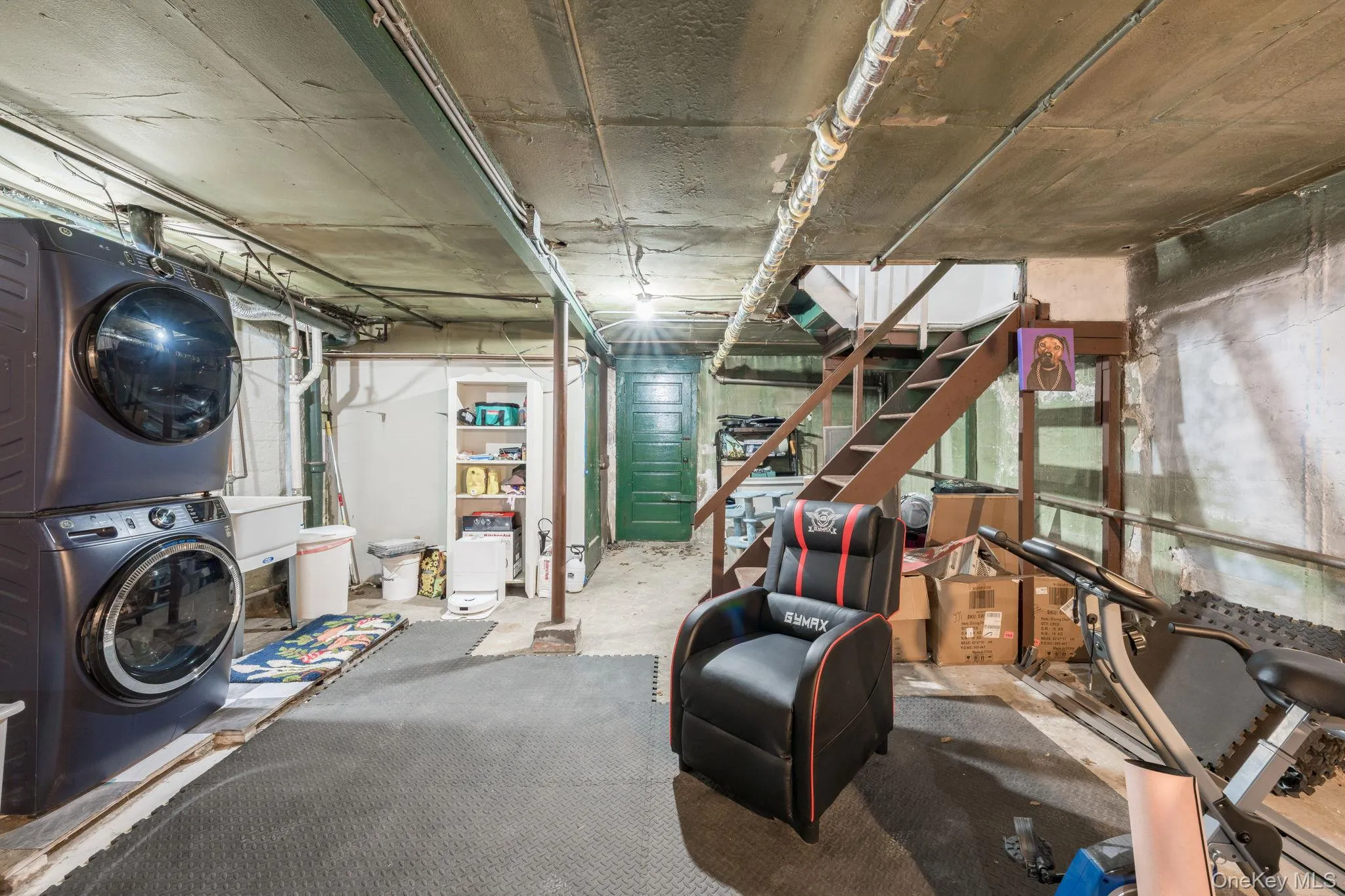82-79 166th Street, New York, NY, 3 Bedrooms Bedrooms, 6 Rooms Rooms,1 BathroomBathrooms,Residential,For Rent,166th,0,992006 82-79 166th Street, New York, NY, 3 Bedrooms Bedrooms, 6 Rooms Rooms,1 BathroomBathrooms,Residential,For Rent,166th,0,992006