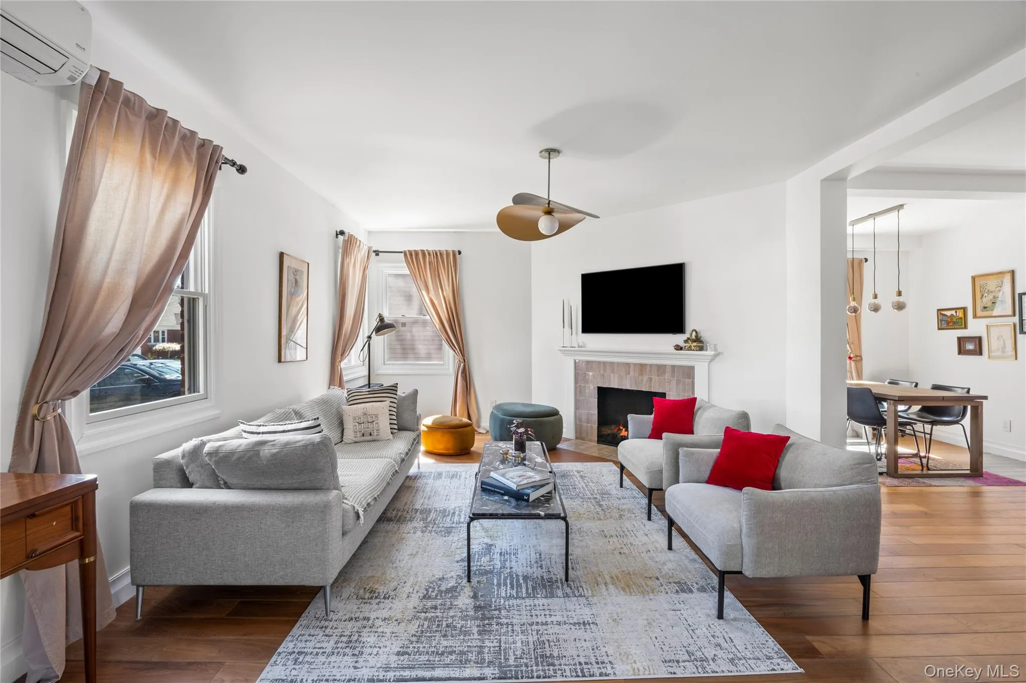 24 Beechhurst Avenue, Hempstead, NY, 2 Bedrooms Bedrooms, 5 Rooms Rooms,2 BathroomsBathrooms,Residential,For Rent,Beechhurst,0,992008 24 Beechhurst Avenue, Hempstead, NY, 2 Bedrooms Bedrooms, 5 Rooms Rooms,2 BathroomsBathrooms,Residential,For Rent,Beechhurst,0,992008