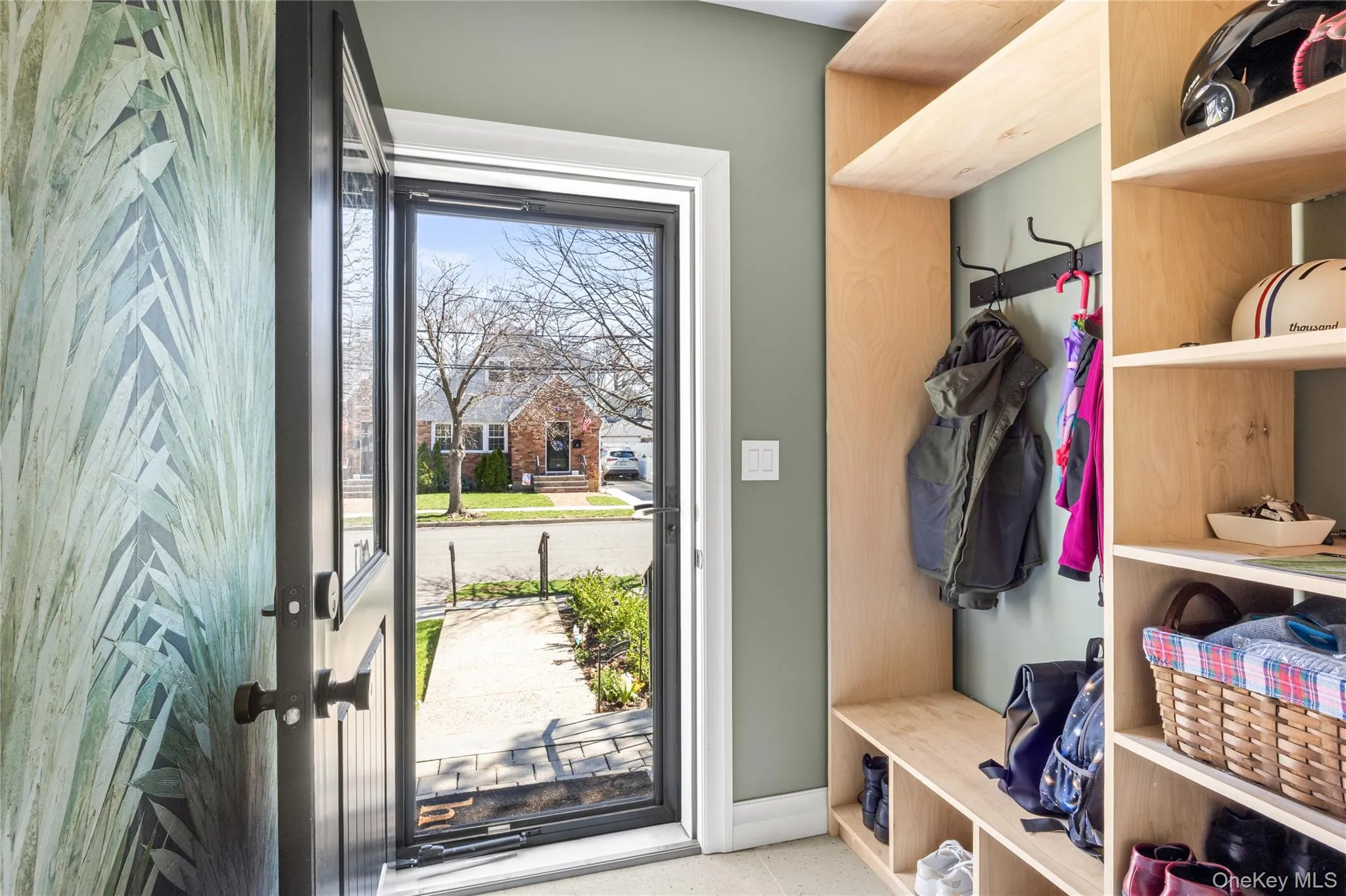 24 Beechhurst Avenue, Hempstead, NY, 2 Bedrooms Bedrooms, 5 Rooms Rooms,2 BathroomsBathrooms,Residential,For Rent,Beechhurst,0,992008 24 Beechhurst Avenue, Hempstead, NY, 2 Bedrooms Bedrooms, 5 Rooms Rooms,2 BathroomsBathrooms,Residential,For Rent,Beechhurst,0,992008