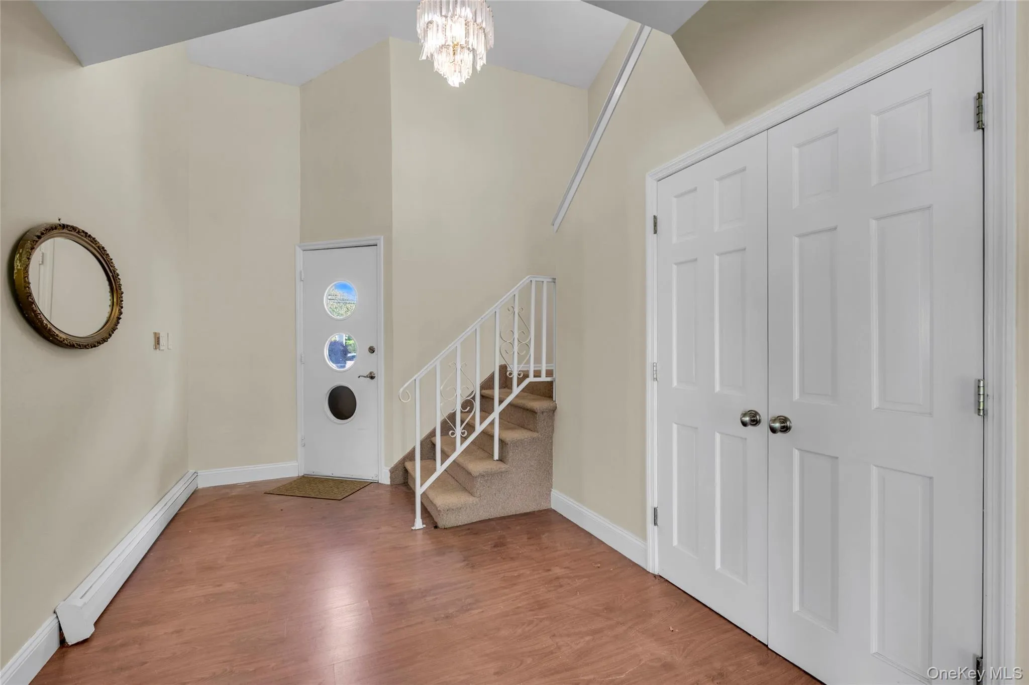 17 North Road, North Hempstead, NY, 3 Bedrooms Bedrooms, 6 Rooms Rooms,2 BathroomsBathrooms,Residential Lease,For Rent,North,0,992010 17 North Road, North Hempstead, NY, 3 Bedrooms Bedrooms, 6 Rooms Rooms,2 BathroomsBathrooms,Residential Lease,For Rent,North,0,992010