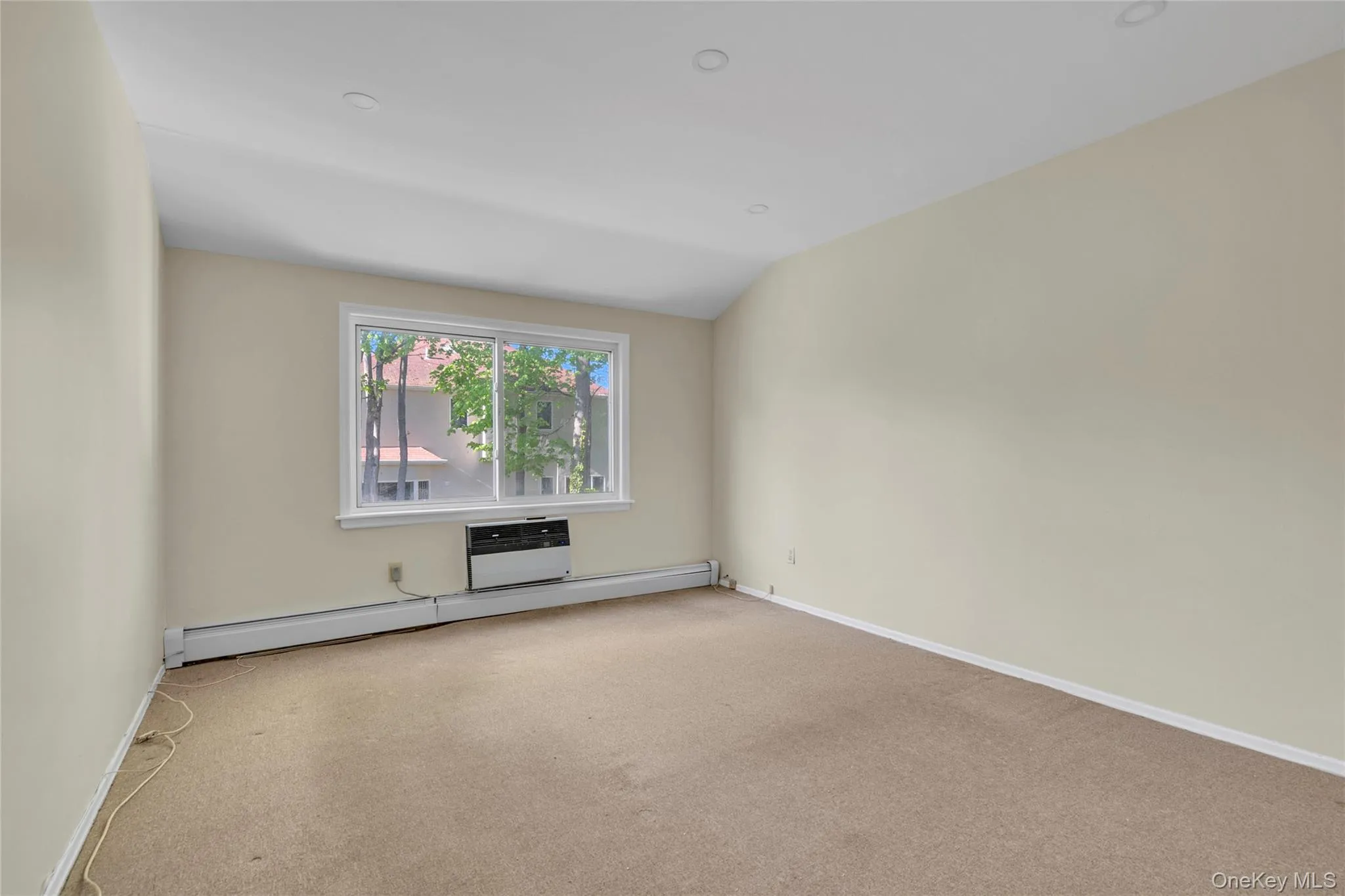 17 North Road, North Hempstead, NY, 3 Bedrooms Bedrooms, 6 Rooms Rooms,2 BathroomsBathrooms,Residential Lease,For Rent,North,0,992010 17 North Road, North Hempstead, NY, 3 Bedrooms Bedrooms, 6 Rooms Rooms,2 BathroomsBathrooms,Residential Lease,For Rent,North,0,992010
