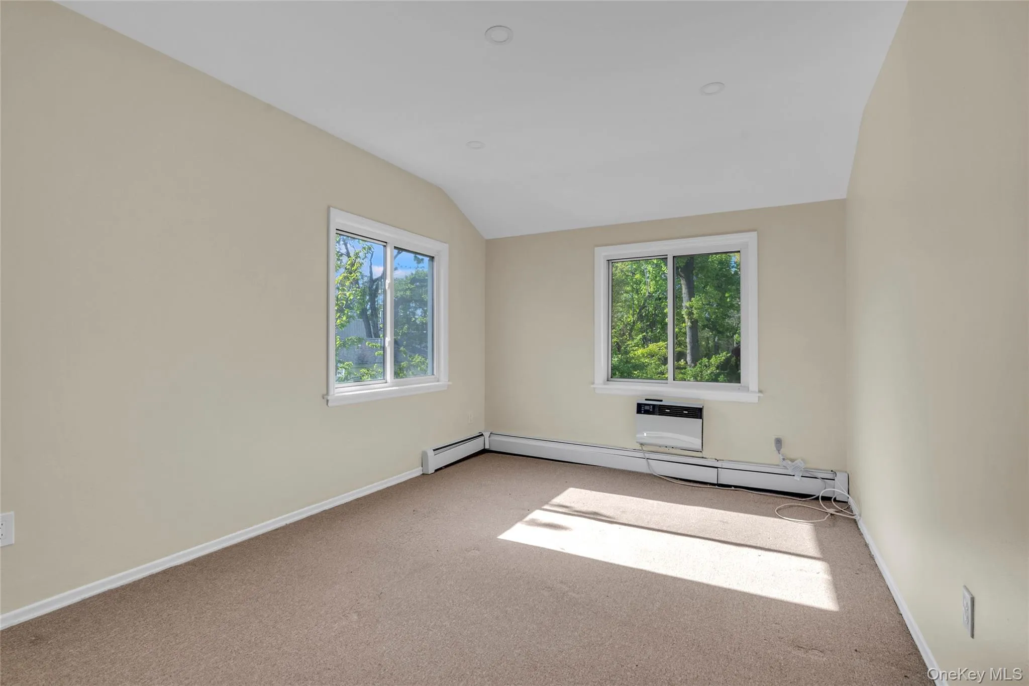17 North Road, North Hempstead, NY, 3 Bedrooms Bedrooms, 6 Rooms Rooms,2 BathroomsBathrooms,Residential Lease,For Rent,North,0,992010 17 North Road, North Hempstead, NY, 3 Bedrooms Bedrooms, 6 Rooms Rooms,2 BathroomsBathrooms,Residential Lease,For Rent,North,0,992010
