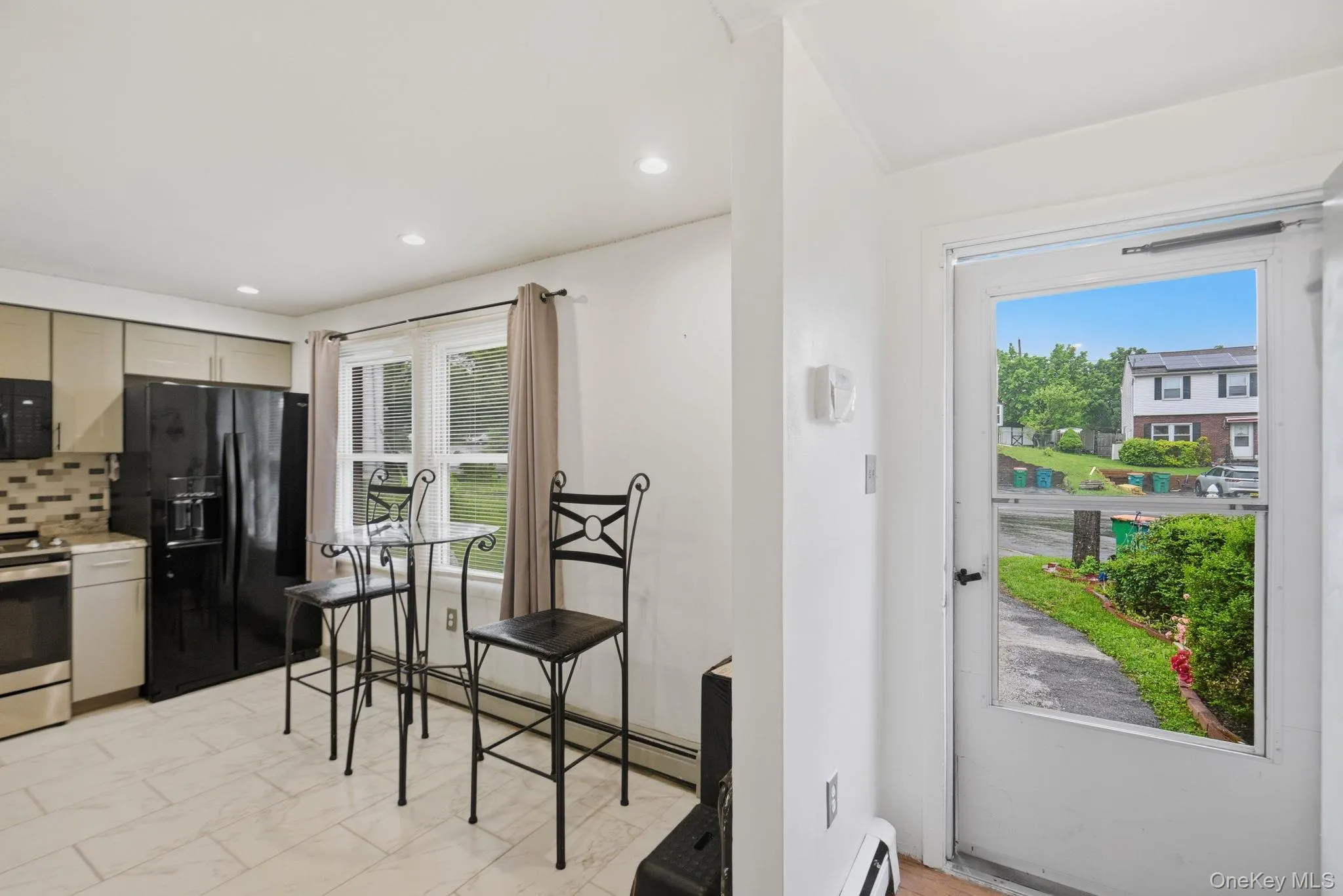17 Harbor Hill Court, Beacon, NY, 3 Bedrooms Bedrooms, 6 Rooms Rooms,1 BathroomBathrooms,Residential Sale,For Rent,Harbor Hill,0,992016 17 Harbor Hill Court, Beacon, NY, 3 Bedrooms Bedrooms, 6 Rooms Rooms,1 BathroomBathrooms,Residential Sale,For Rent,Harbor Hill,0,992016