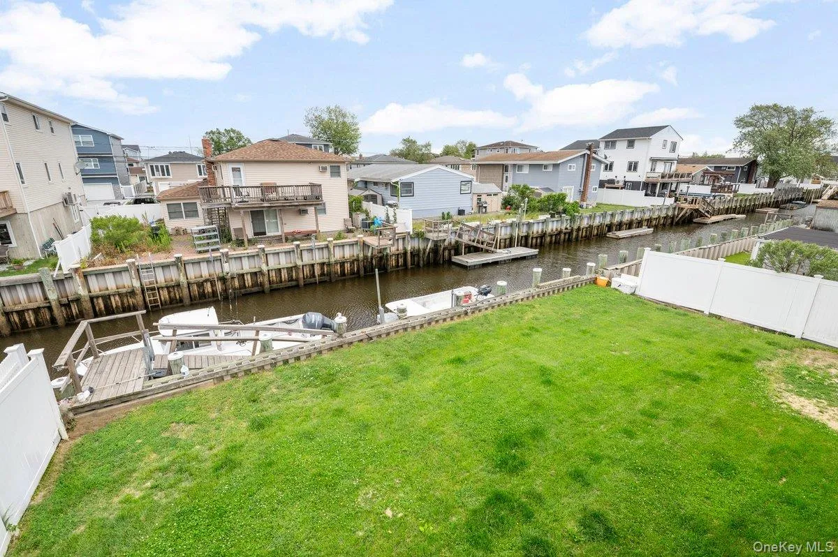 801 Long Beach Avenue, Hempstead, NY, 4 Bedrooms Bedrooms, 8 Rooms Rooms,2 BathroomsBathrooms,Residential,For Rent,Long Beach,0,992022 801 Long Beach Avenue, Hempstead, NY, 4 Bedrooms Bedrooms, 8 Rooms Rooms,2 BathroomsBathrooms,Residential,For Rent,Long Beach,0,992022