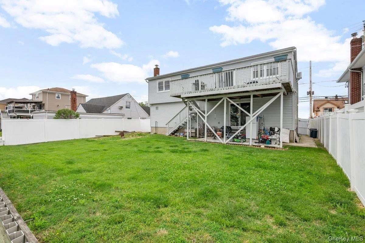 801 Long Beach Avenue, Hempstead, NY, 4 Bedrooms Bedrooms, 8 Rooms Rooms,2 BathroomsBathrooms,Residential,For Rent,Long Beach,0,992022 801 Long Beach Avenue, Hempstead, NY, 4 Bedrooms Bedrooms, 8 Rooms Rooms,2 BathroomsBathrooms,Residential,For Rent,Long Beach,0,992022