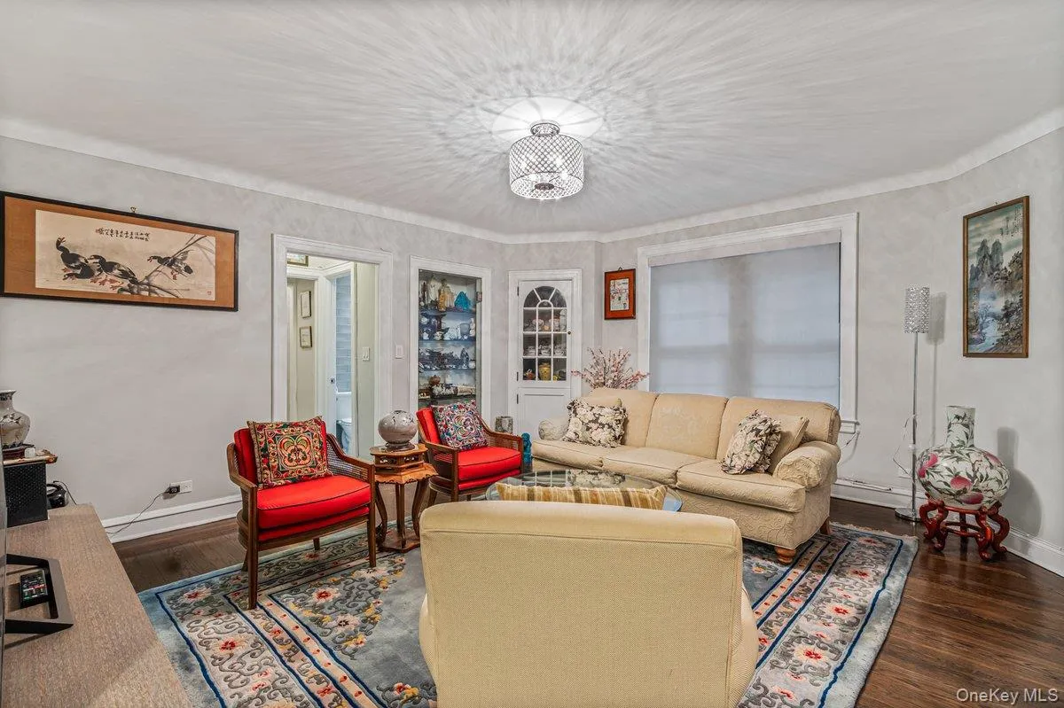 150 Burns, New York, NY, 4 Bedrooms Bedrooms, 8 Rooms Rooms,3 BathroomsBathrooms,Residential,For Rent,Burns,0,KEY992028 150 Burns, New York, NY, 4 Bedrooms Bedrooms, 8 Rooms Rooms,3 BathroomsBathrooms,Residential,For Rent,Burns,0,KEY992028