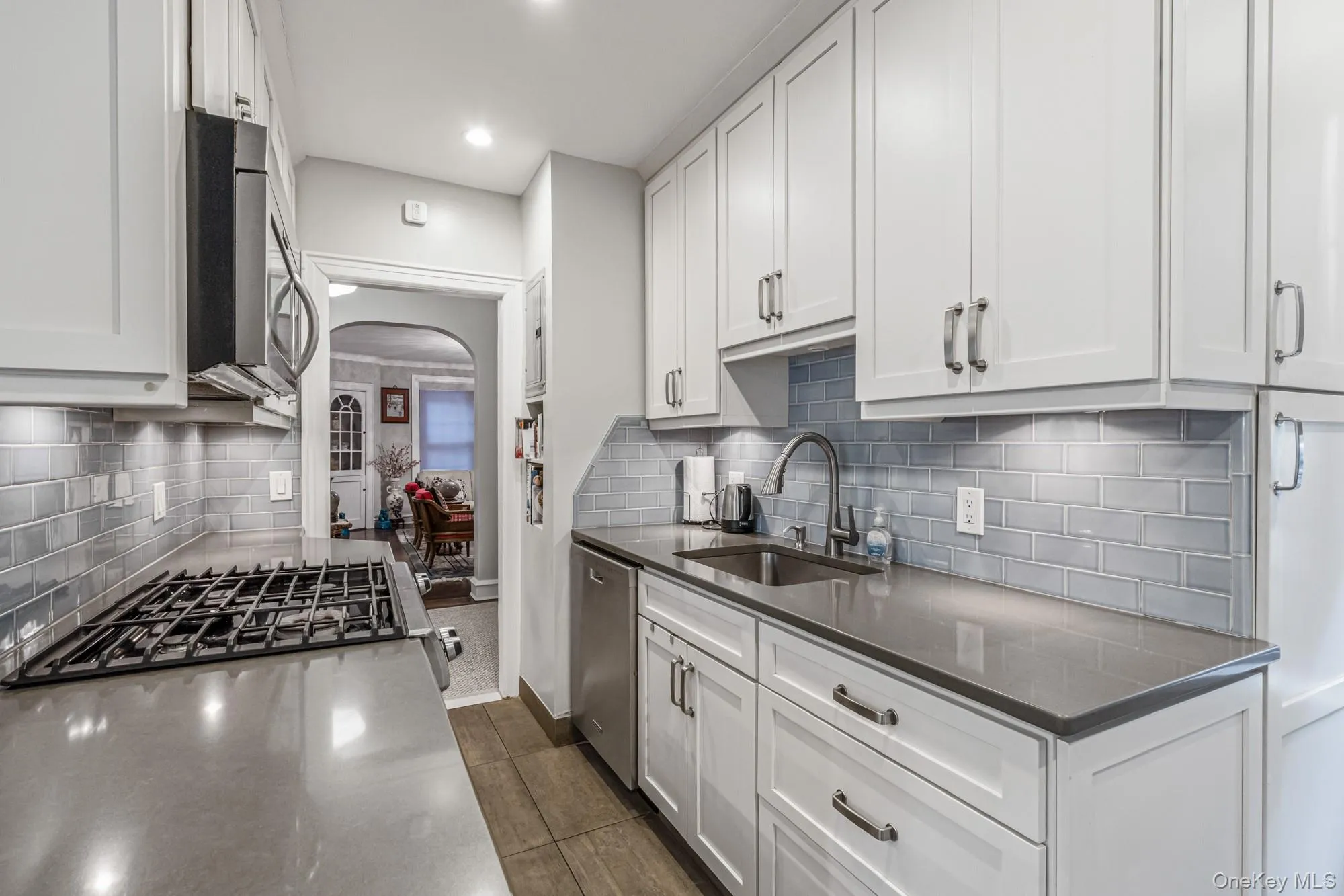 150 Burns, New York, NY, 4 Bedrooms Bedrooms, 8 Rooms Rooms,3 BathroomsBathrooms,Residential,For Rent,Burns,0,KEY992028 150 Burns, New York, NY, 4 Bedrooms Bedrooms, 8 Rooms Rooms,3 BathroomsBathrooms,Residential,For Rent,Burns,0,KEY992028
