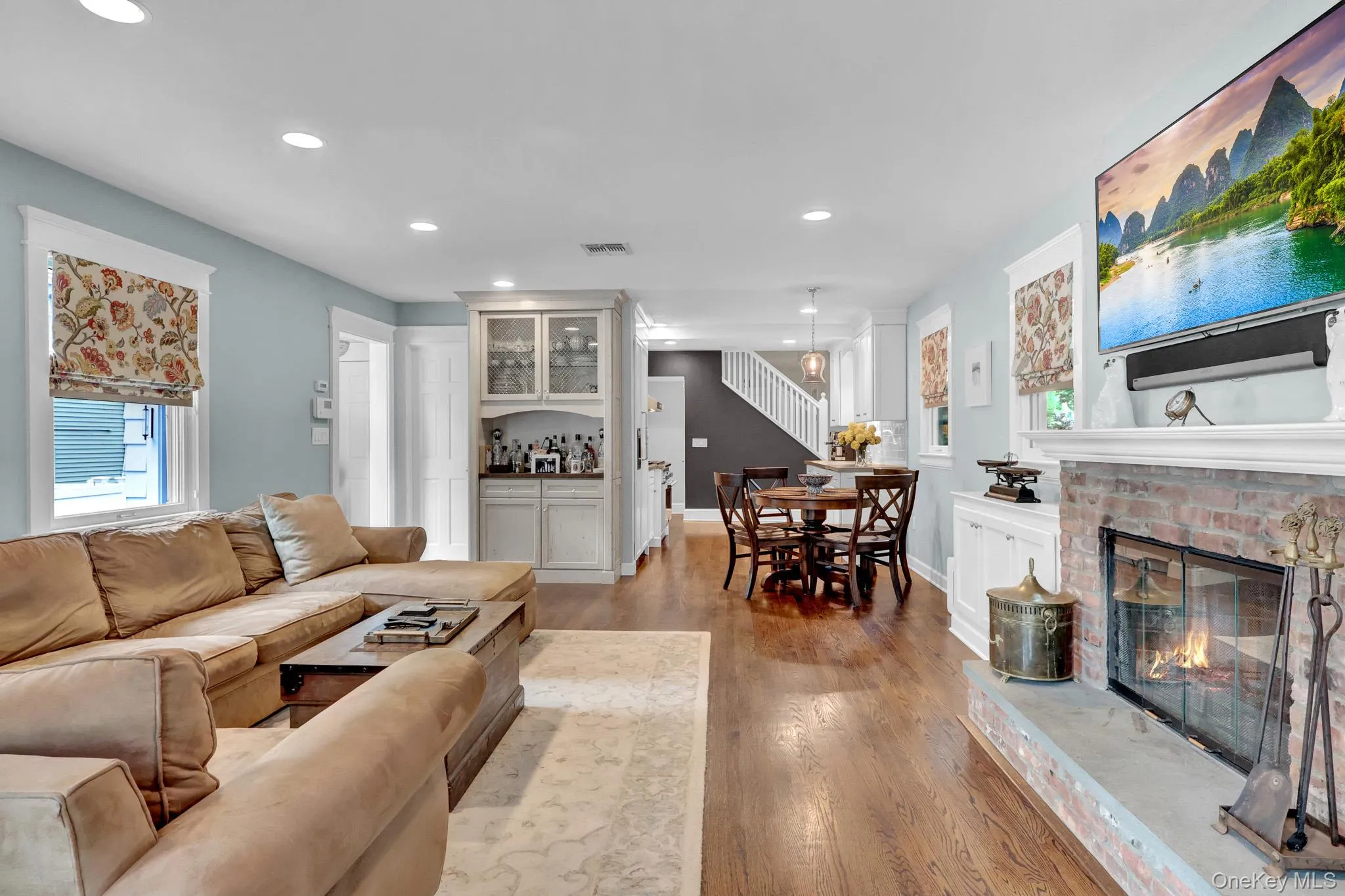 56 Oakland Street, Huntington, NY, 4 Bedrooms Bedrooms, 7 Rooms Rooms,2 BathroomsBathrooms,Residential,For Rent,Oakland,0,992031 56 Oakland Street, Huntington, NY, 4 Bedrooms Bedrooms, 7 Rooms Rooms,2 BathroomsBathrooms,Residential,For Rent,Oakland,0,992031
