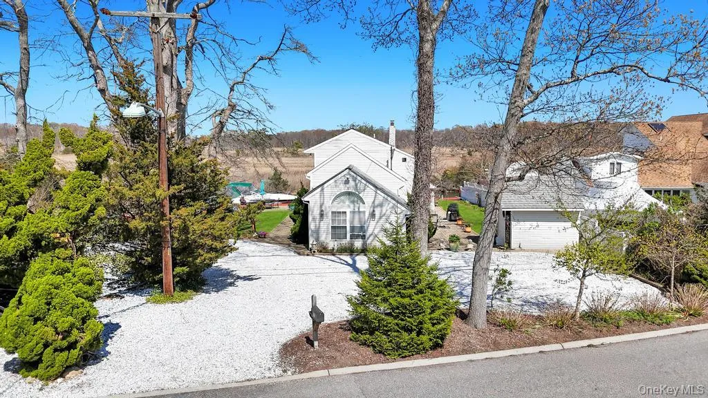 70 Featherbed Lane, Islip, NY, 2 Bedrooms Bedrooms, 4 Rooms Rooms,1 BathroomBathrooms,Residential,For Rent,Featherbed,0,992058 70 Featherbed Lane, Islip, NY, 2 Bedrooms Bedrooms, 4 Rooms Rooms,1 BathroomBathrooms,Residential,For Rent,Featherbed,0,992058