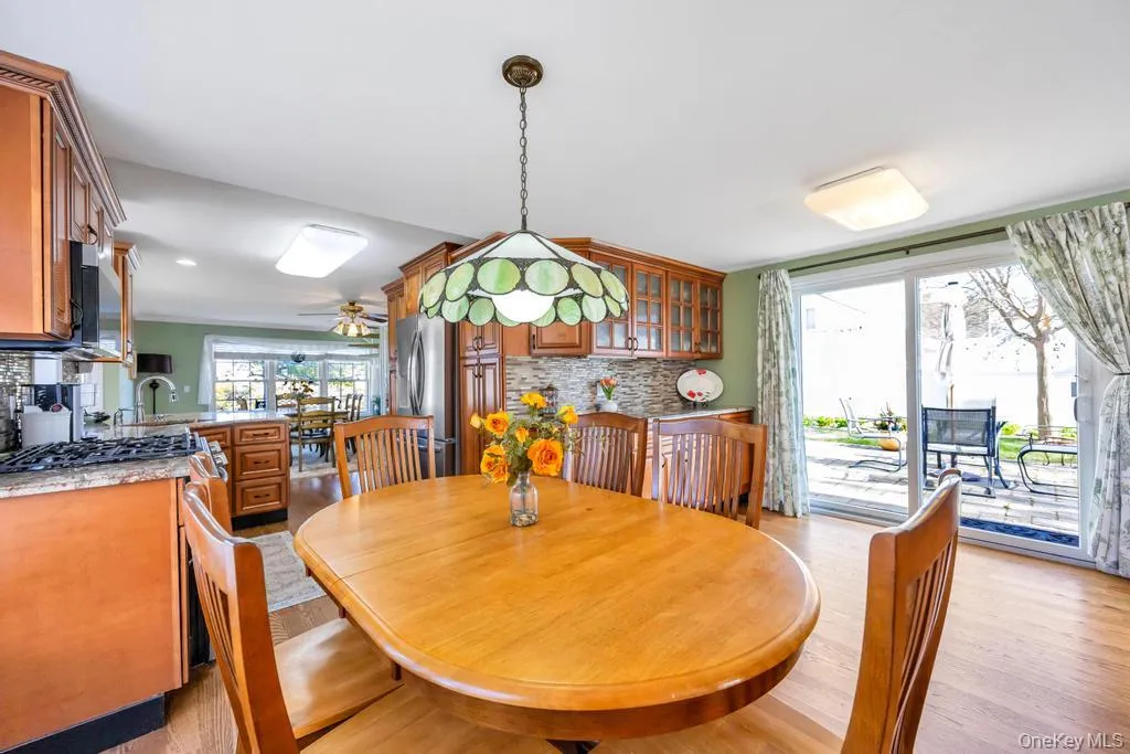 70 Featherbed Lane, Islip, NY, 2 Bedrooms Bedrooms, 4 Rooms Rooms,1 BathroomBathrooms,Residential,For Rent,Featherbed,0,992058 70 Featherbed Lane, Islip, NY, 2 Bedrooms Bedrooms, 4 Rooms Rooms,1 BathroomBathrooms,Residential,For Rent,Featherbed,0,992058