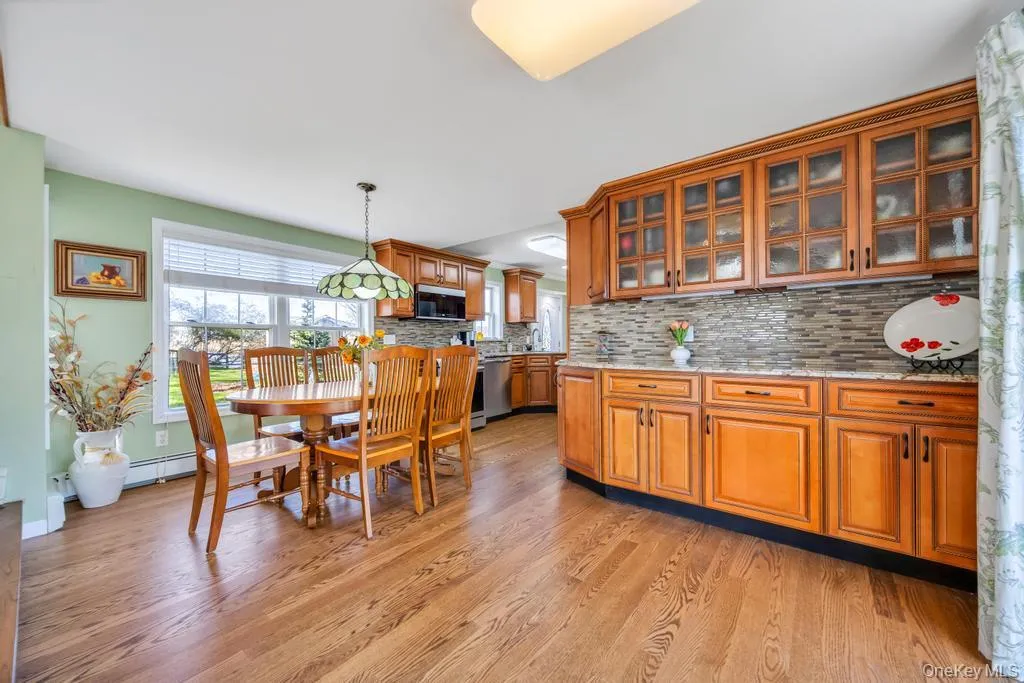 70 Featherbed Lane, Islip, NY, 2 Bedrooms Bedrooms, 4 Rooms Rooms,1 BathroomBathrooms,Residential,For Rent,Featherbed,0,992058 70 Featherbed Lane, Islip, NY, 2 Bedrooms Bedrooms, 4 Rooms Rooms,1 BathroomBathrooms,Residential,For Rent,Featherbed,0,992058