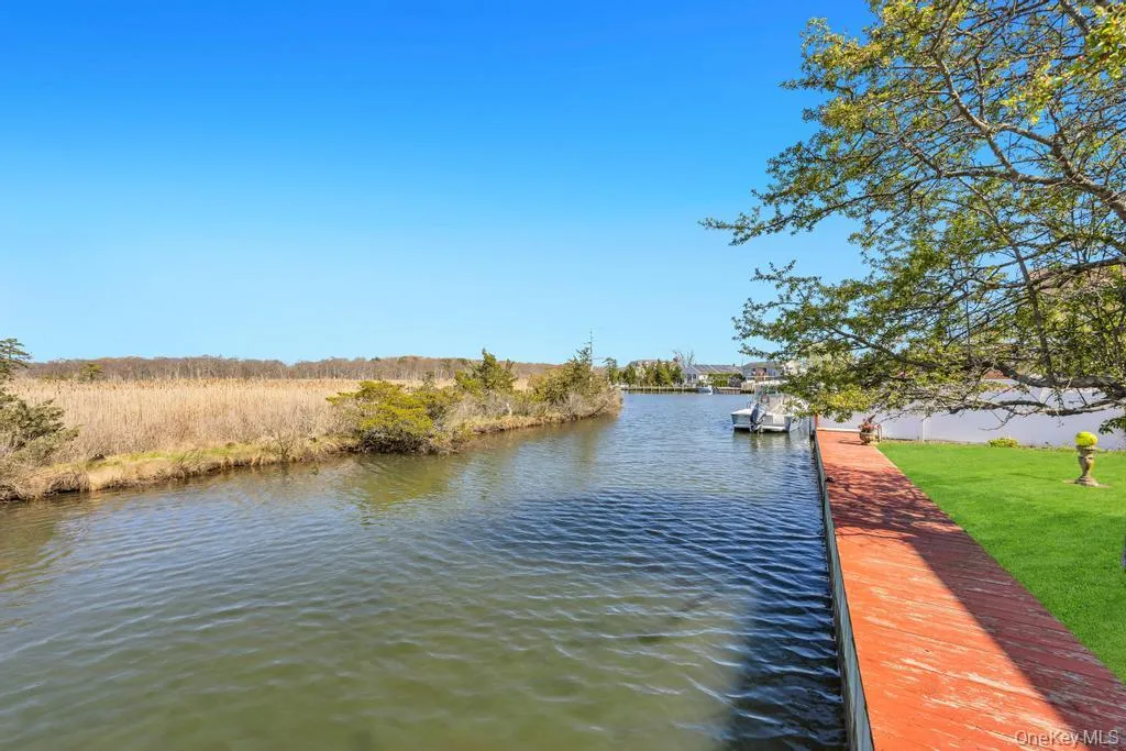 70 Featherbed Lane, Islip, NY, 2 Bedrooms Bedrooms, 4 Rooms Rooms,1 BathroomBathrooms,Residential,For Rent,Featherbed,0,992058 70 Featherbed Lane, Islip, NY, 2 Bedrooms Bedrooms, 4 Rooms Rooms,1 BathroomBathrooms,Residential,For Rent,Featherbed,0,992058