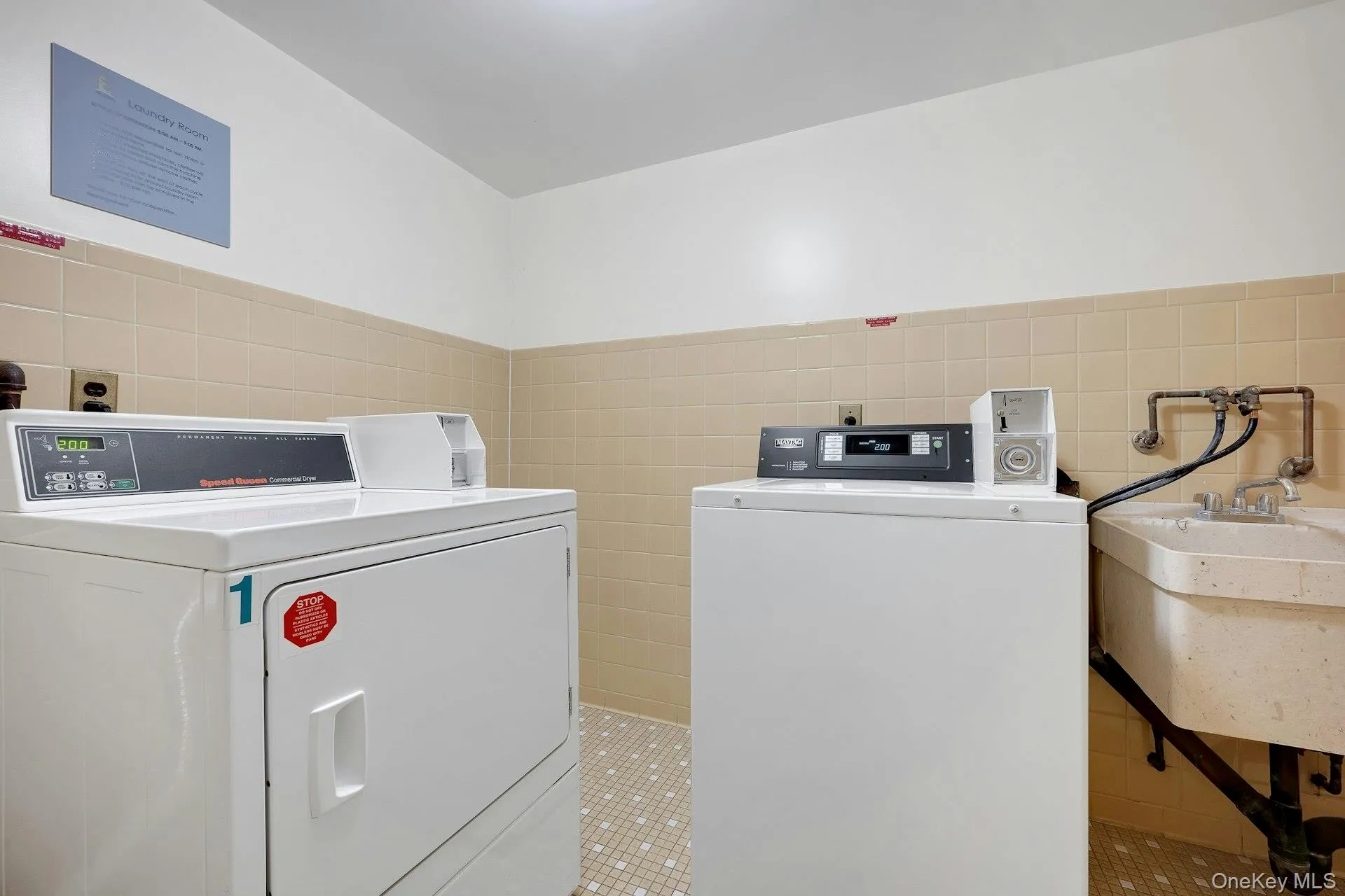 2 Park Avenue, Eastchester, NY, 1 Bedroom Bedrooms, 4 Rooms Rooms,1 BathroomBathrooms,Residential Lease,For Rent,Park,0,992062 2 Park Avenue, Eastchester, NY, 1 Bedroom Bedrooms, 4 Rooms Rooms,1 BathroomBathrooms,Residential Lease,For Rent,Park,0,992062