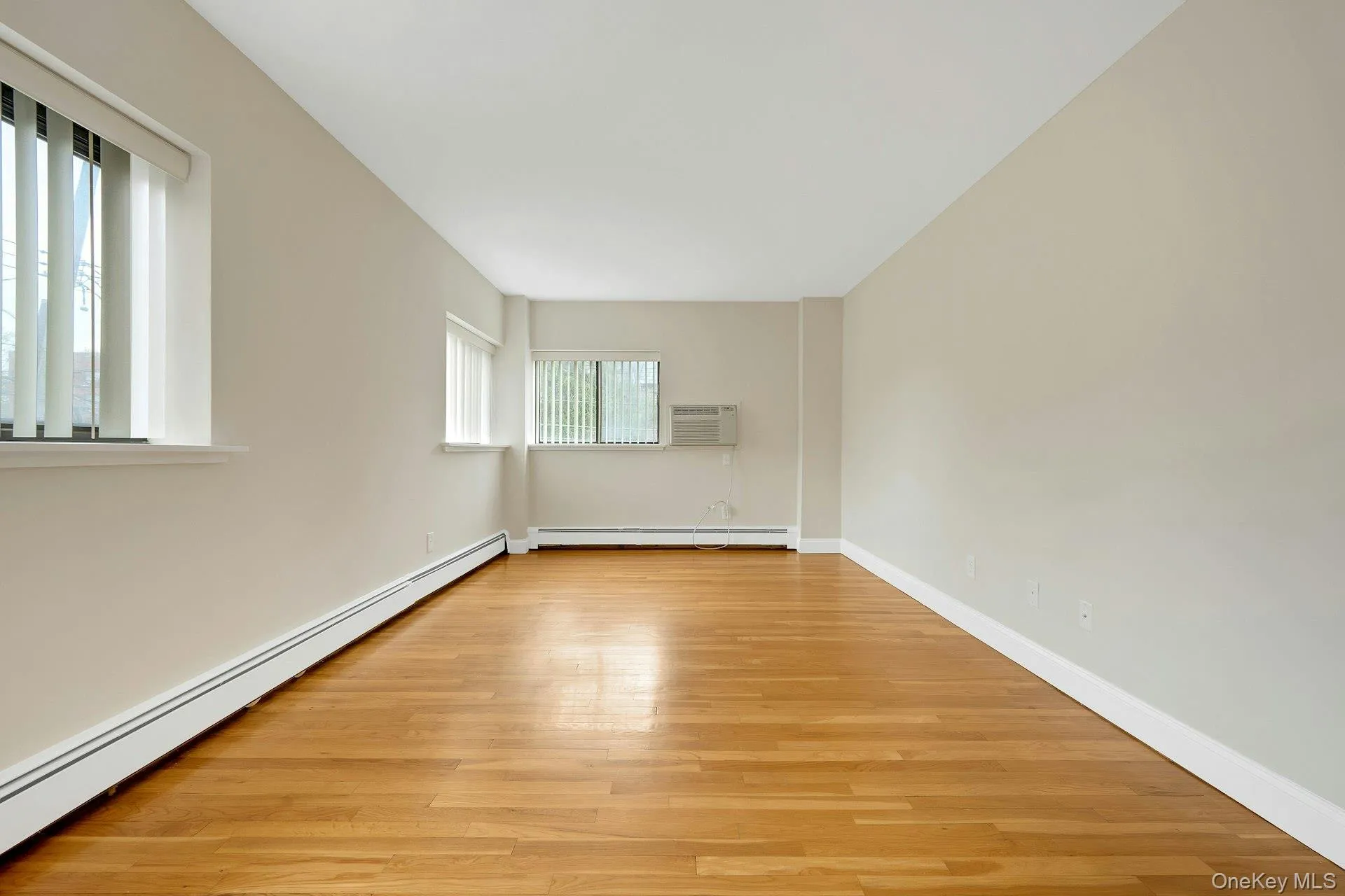 2 Park Avenue, Eastchester, NY, 1 Bedroom Bedrooms, 4 Rooms Rooms,1 BathroomBathrooms,Residential Lease,For Rent,Park,0,992062 2 Park Avenue, Eastchester, NY, 1 Bedroom Bedrooms, 4 Rooms Rooms,1 BathroomBathrooms,Residential Lease,For Rent,Park,0,992062
