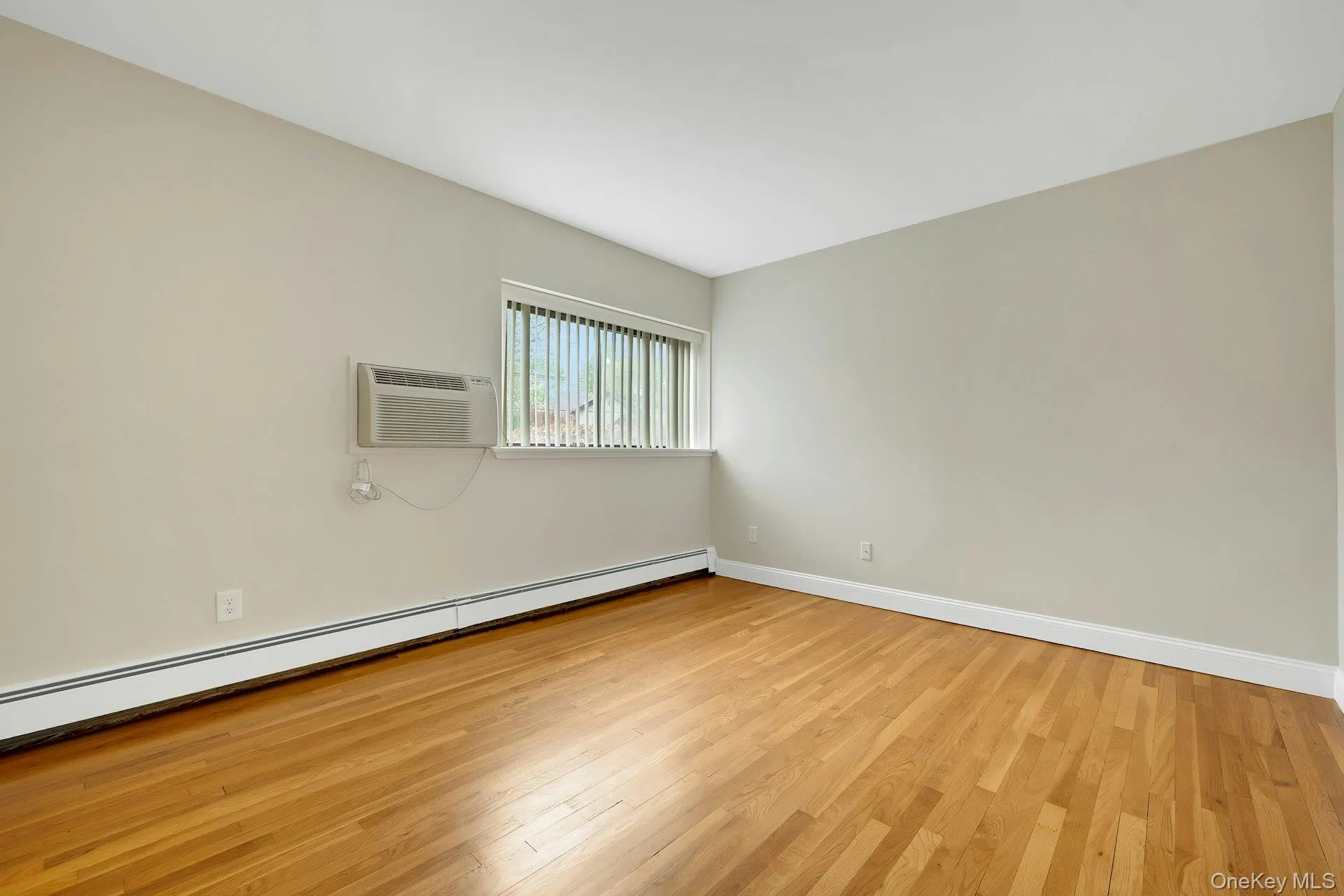 2 Park Avenue, Eastchester, NY, 1 Bedroom Bedrooms, 4 Rooms Rooms,1 BathroomBathrooms,Residential Lease,For Rent,Park,0,992062 2 Park Avenue, Eastchester, NY, 1 Bedroom Bedrooms, 4 Rooms Rooms,1 BathroomBathrooms,Residential Lease,For Rent,Park,0,992062