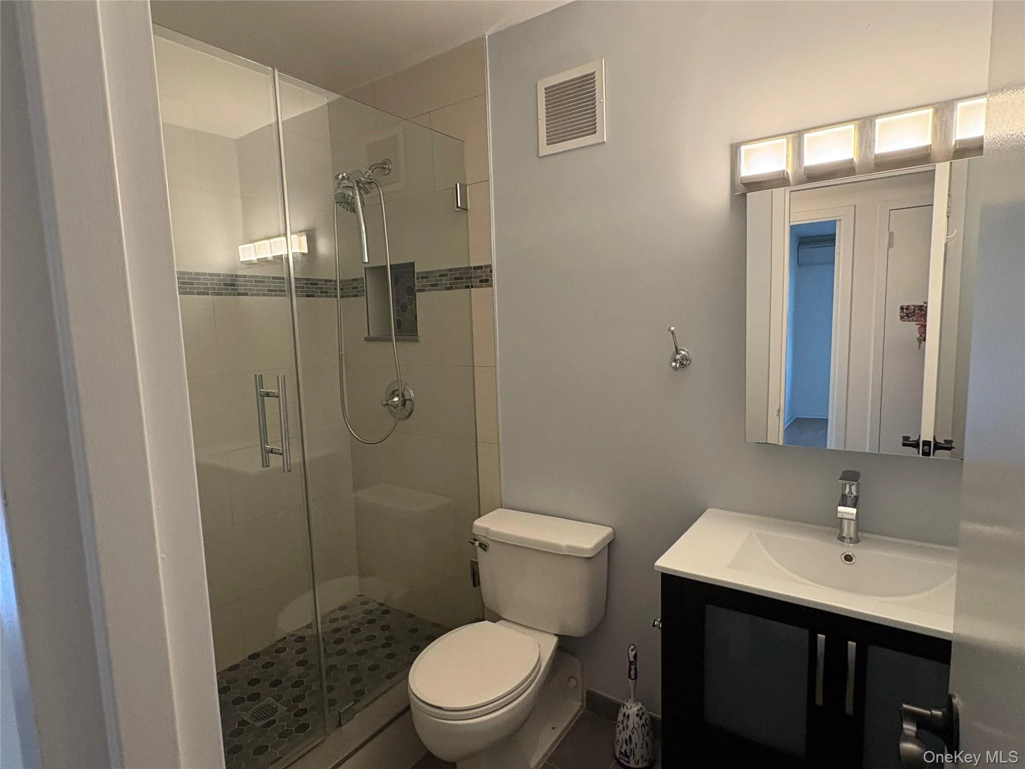 25-40 Shore Boulevard, New York, NY, 3 Bedrooms Bedrooms, 5 Rooms Rooms,2 BathroomsBathrooms,Residential Lease,For Rent,Shore,0,992065 25-40 Shore Boulevard, New York, NY, 3 Bedrooms Bedrooms, 5 Rooms Rooms,2 BathroomsBathrooms,Residential Lease,For Rent,Shore,0,992065