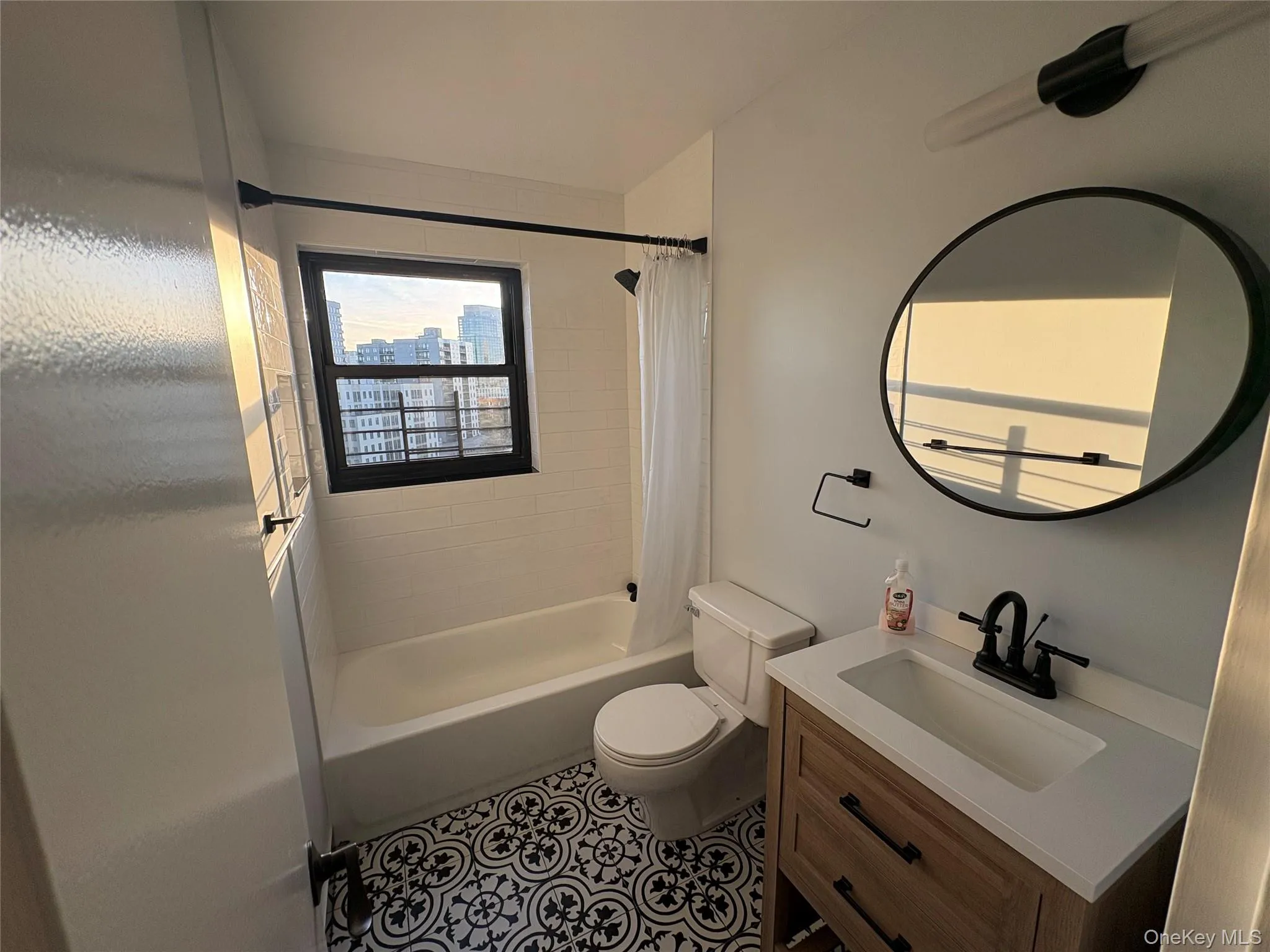 25-40 Shore Boulevard, New York, NY, 3 Bedrooms Bedrooms, 5 Rooms Rooms,2 BathroomsBathrooms,Residential Lease,For Rent,Shore,0,992065 25-40 Shore Boulevard, New York, NY, 3 Bedrooms Bedrooms, 5 Rooms Rooms,2 BathroomsBathrooms,Residential Lease,For Rent,Shore,0,992065