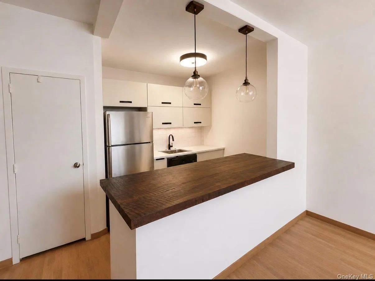 25-40 Shore Boulevard, New York, NY, 1 Bedroom Bedrooms, 3 Rooms Rooms,1 BathroomBathrooms,Residential Lease,For Rent,Shore,0,992075 25-40 Shore Boulevard, New York, NY, 1 Bedroom Bedrooms, 3 Rooms Rooms,1 BathroomBathrooms,Residential Lease,For Rent,Shore,0,992075