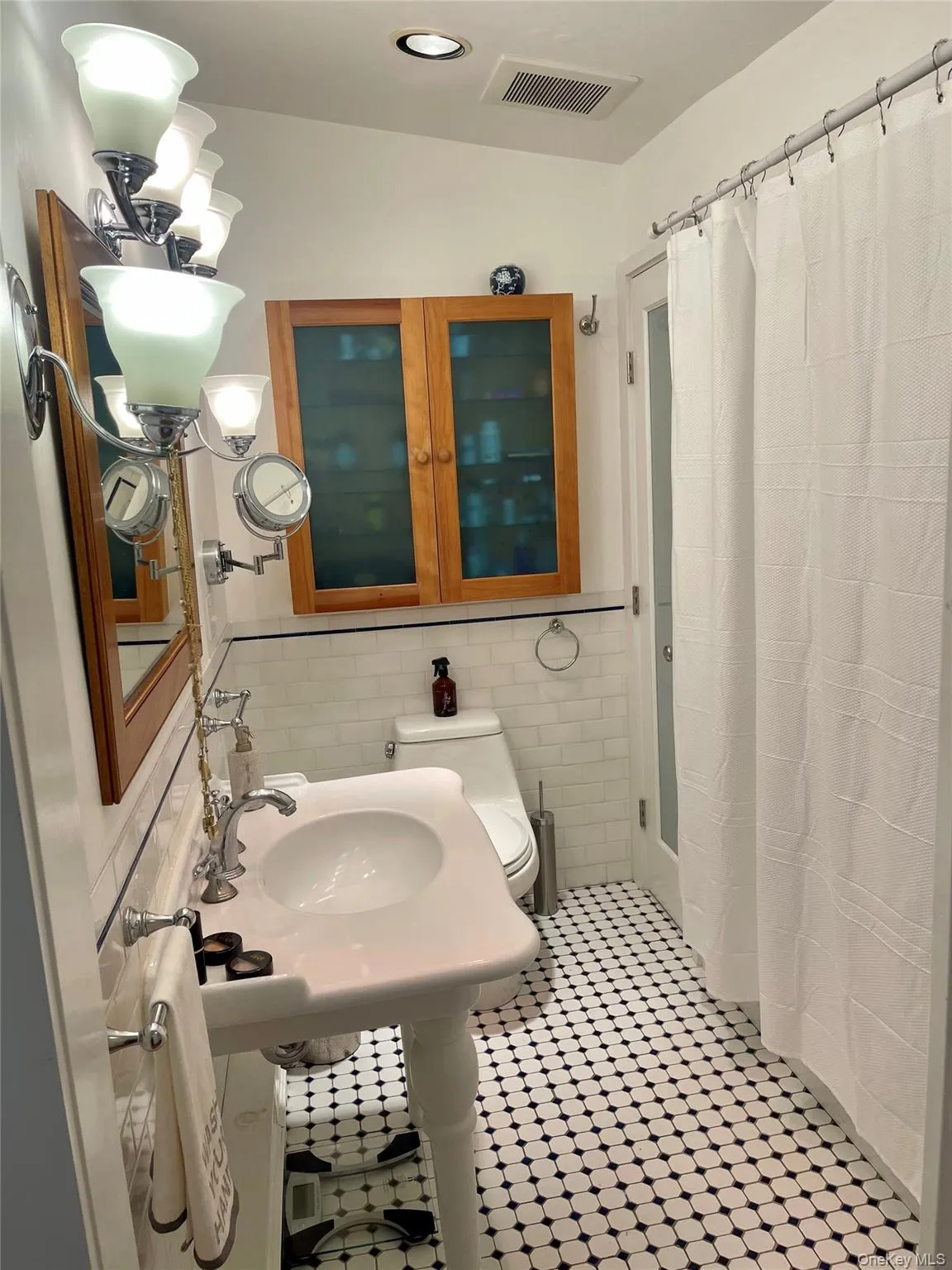 306 Piermont Avenue, Orangetown, NY, 3 Bedrooms Bedrooms, 6 Rooms Rooms,2 BathroomsBathrooms,Residential Lease,For Rent,Piermont,0,992089 306 Piermont Avenue, Orangetown, NY, 3 Bedrooms Bedrooms, 6 Rooms Rooms,2 BathroomsBathrooms,Residential Lease,For Rent,Piermont,0,992089