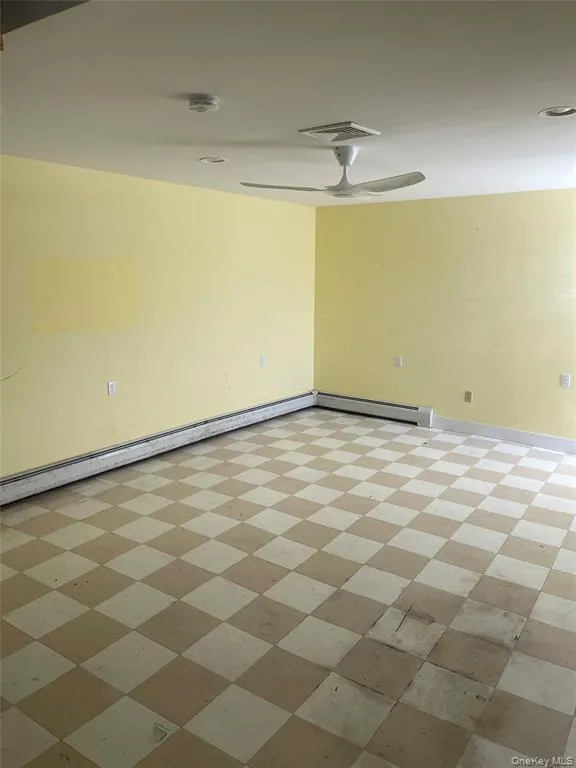 downstairs room, perfect for family room/office/exercise room downstairs room, perfect for family room/office/exercise room