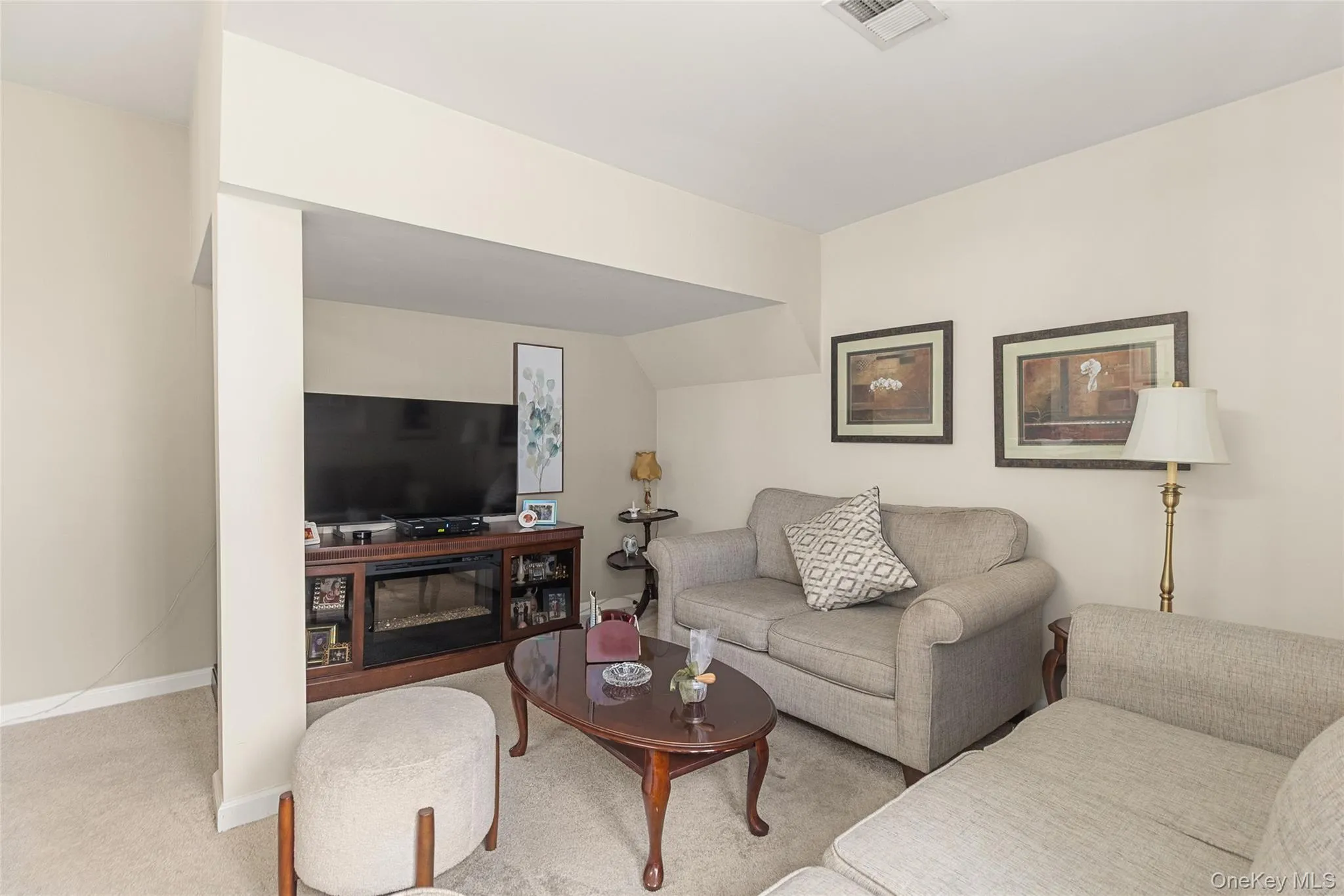 152 Pace Drive, Islip, NY, 5 Bedrooms Bedrooms, 10 Rooms Rooms,3 BathroomsBathrooms,Residential,For Rent,Pace,0,992120 152 Pace Drive, Islip, NY, 5 Bedrooms Bedrooms, 10 Rooms Rooms,3 BathroomsBathrooms,Residential,For Rent,Pace,0,992120