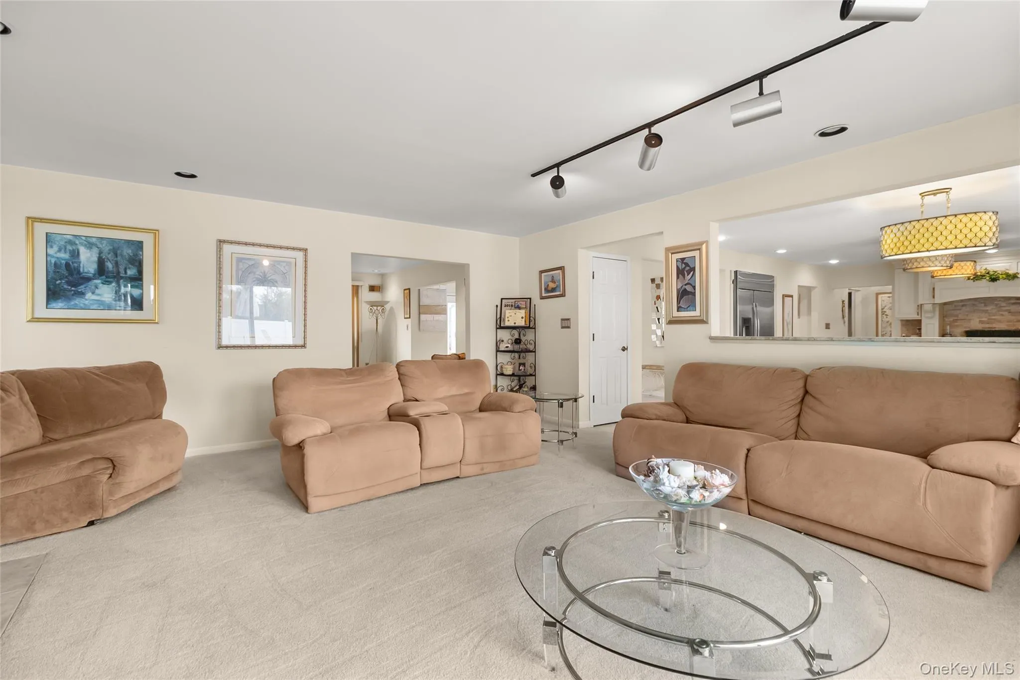 152 Pace Drive, Islip, NY, 5 Bedrooms Bedrooms, 10 Rooms Rooms,3 BathroomsBathrooms,Residential,For Rent,Pace,0,992120 152 Pace Drive, Islip, NY, 5 Bedrooms Bedrooms, 10 Rooms Rooms,3 BathroomsBathrooms,Residential,For Rent,Pace,0,992120