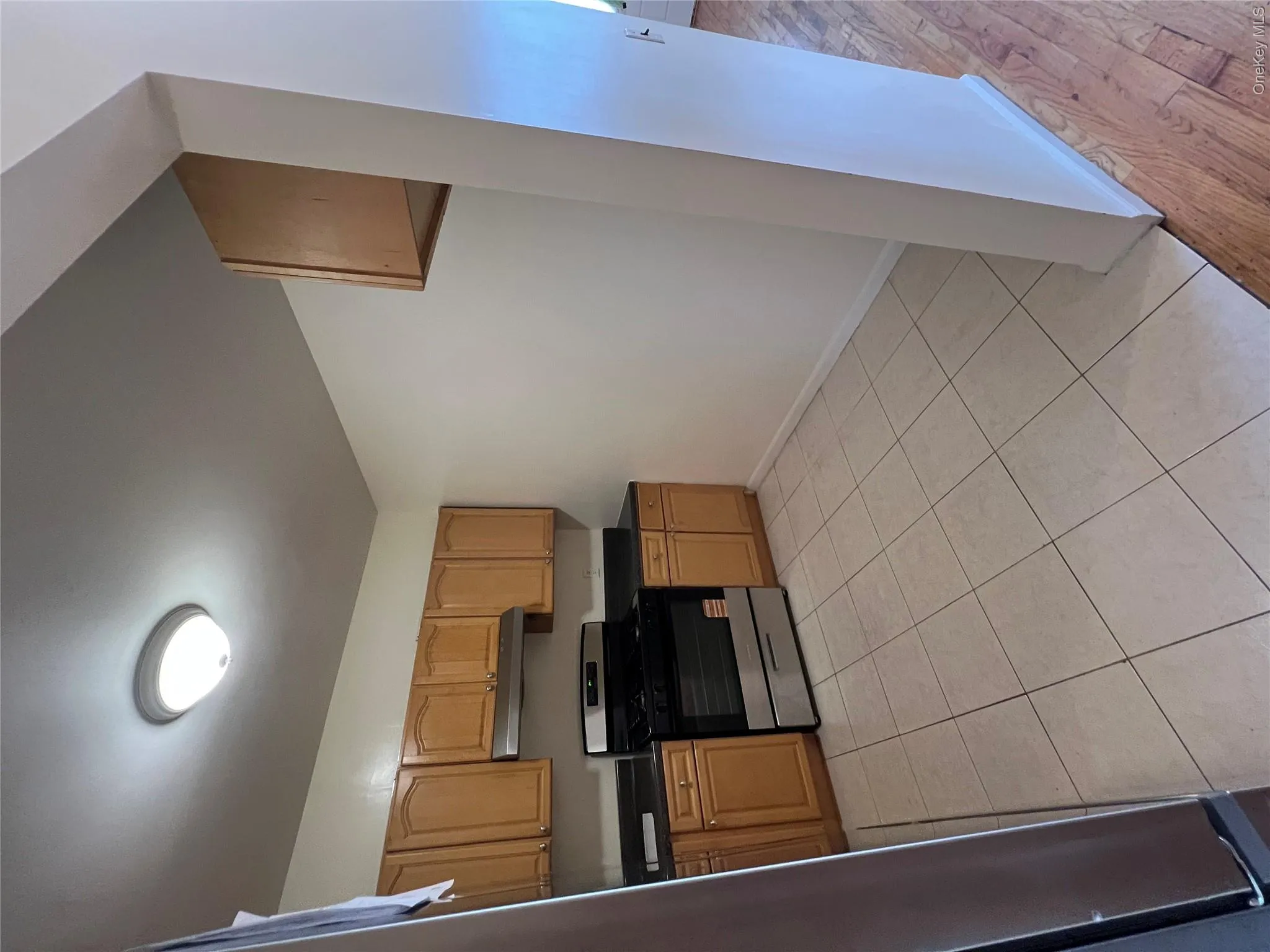 196-15 Hillside Avenue, New York, NY, 3 Bedrooms Bedrooms, 5 Rooms Rooms,2 BathroomsBathrooms,Residential Lease,For Rent,Hillside,0,992124 196-15 Hillside Avenue, New York, NY, 3 Bedrooms Bedrooms, 5 Rooms Rooms,2 BathroomsBathrooms,Residential Lease,For Rent,Hillside,0,992124