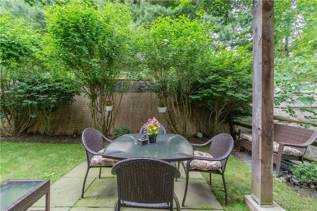170 Birchwood Close, New Castle, NY, 1 Bedroom Bedrooms, 4 Rooms Rooms,1 BathroomBathrooms,Residential Lease,For Rent,Birchwood Close,0,992130 170 Birchwood Close, New Castle, NY, 1 Bedroom Bedrooms, 4 Rooms Rooms,1 BathroomBathrooms,Residential Lease,For Rent,Birchwood Close,0,992130