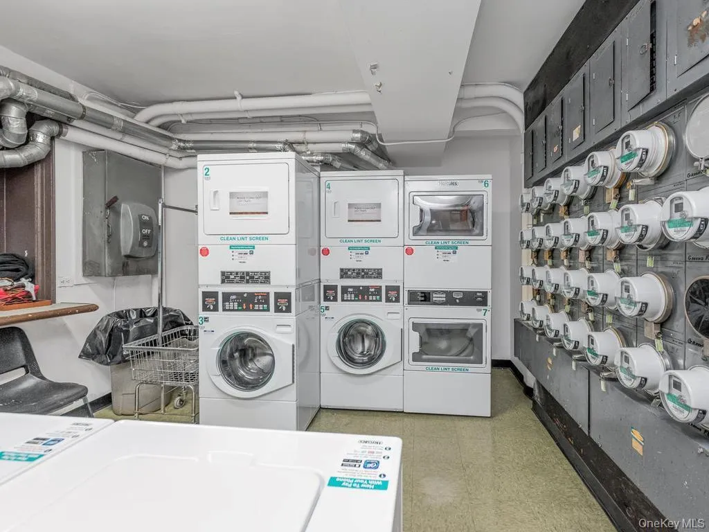 26 Pondfield Road, Yonkers, NY, 2 Bedrooms Bedrooms, 4 Rooms Rooms,1 BathroomBathrooms,Residential,For Rent,Pondfield,0,992132 26 Pondfield Road, Yonkers, NY, 2 Bedrooms Bedrooms, 4 Rooms Rooms,1 BathroomBathrooms,Residential,For Rent,Pondfield,0,992132