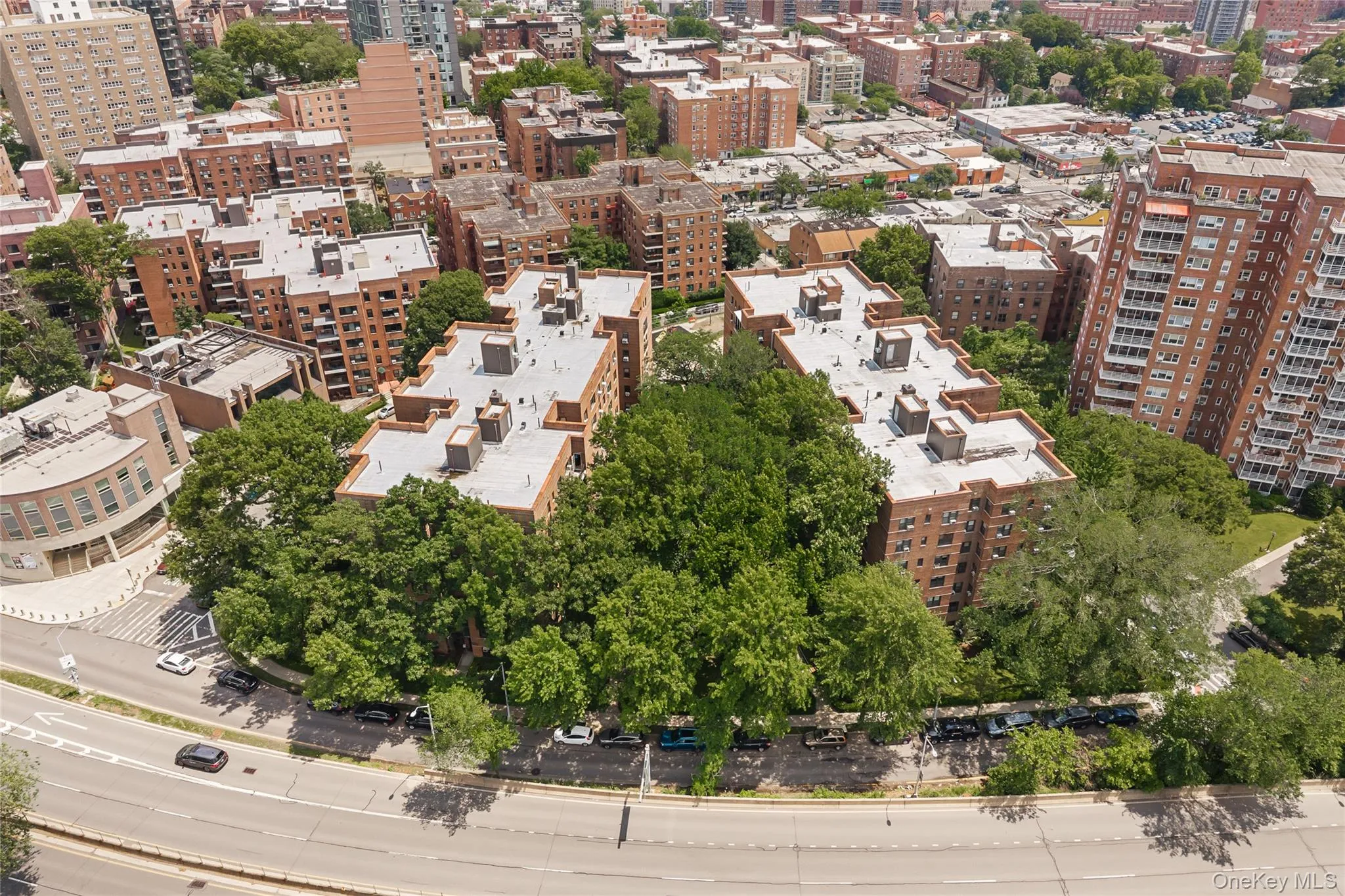 3616 Henry Hudson Parkway, New York, NY, 1 Bedroom Bedrooms, 5 Rooms Rooms,1 BathroomBathrooms,Residential Lease,For Rent,Henry Hudson Parkway,0,992137 3616 Henry Hudson Parkway, New York, NY, 1 Bedroom Bedrooms, 5 Rooms Rooms,1 BathroomBathrooms,Residential Lease,For Rent,Henry Hudson Parkway,0,992137