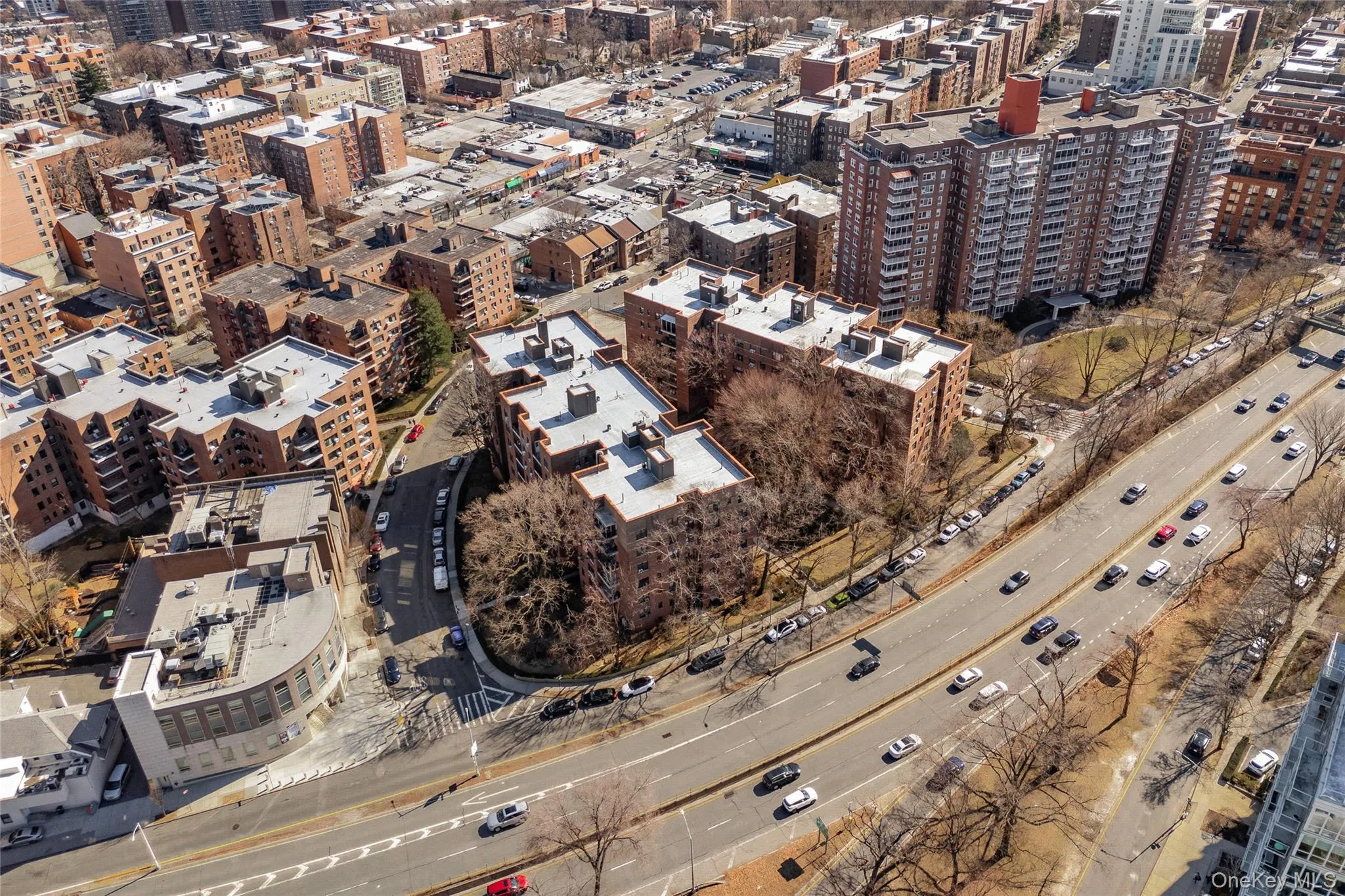 3616 Henry Hudson Parkway, New York, NY, 1 Bedroom Bedrooms, 5 Rooms Rooms,1 BathroomBathrooms,Residential Lease,For Rent,Henry Hudson Parkway,0,992137 3616 Henry Hudson Parkway, New York, NY, 1 Bedroom Bedrooms, 5 Rooms Rooms,1 BathroomBathrooms,Residential Lease,For Rent,Henry Hudson Parkway,0,992137