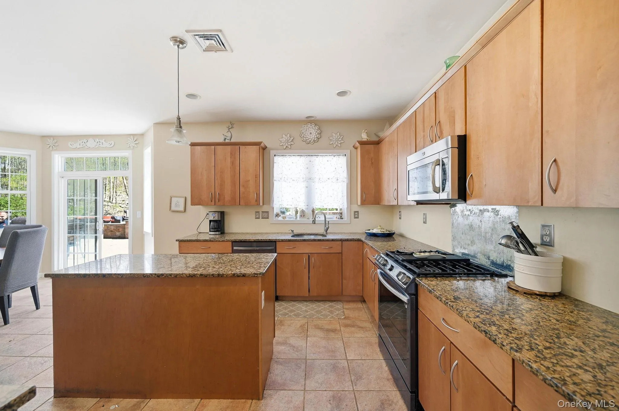 155 Alexander Road, Monroe, NY, 4 Bedrooms Bedrooms, 12 Rooms Rooms,3 BathroomsBathrooms,Residential Sale,For Rent,Alexander,0,992156 155 Alexander Road, Monroe, NY, 4 Bedrooms Bedrooms, 12 Rooms Rooms,3 BathroomsBathrooms,Residential Sale,For Rent,Alexander,0,992156