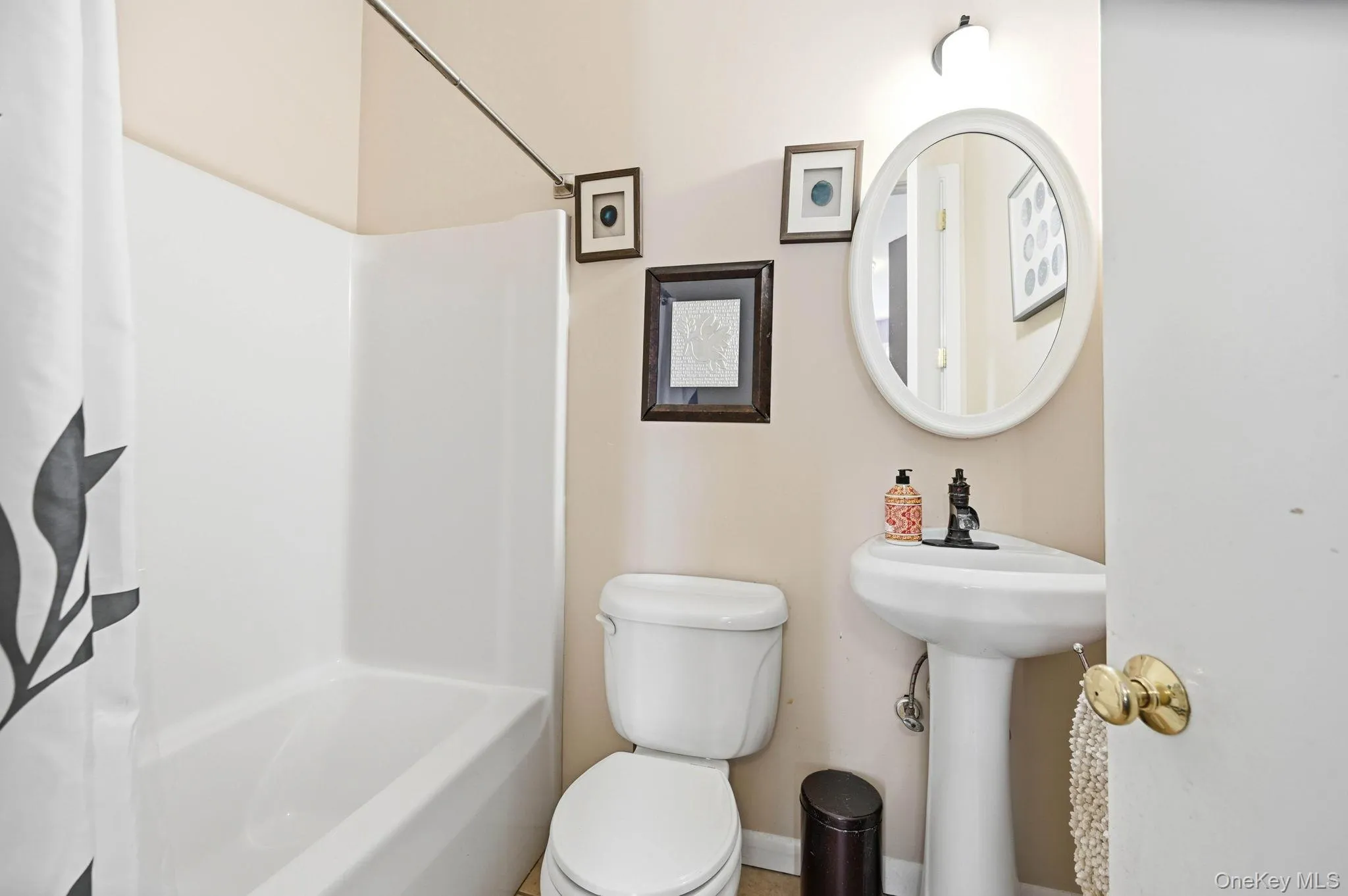 155 Alexander Road, Monroe, NY, 4 Bedrooms Bedrooms, 12 Rooms Rooms,3 BathroomsBathrooms,Residential Sale,For Rent,Alexander,0,992156 155 Alexander Road, Monroe, NY, 4 Bedrooms Bedrooms, 12 Rooms Rooms,3 BathroomsBathrooms,Residential Sale,For Rent,Alexander,0,992156