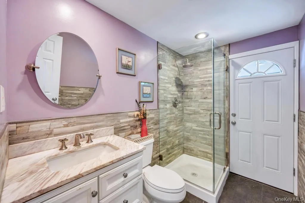 4 Florence Street, Smithtown, NY, 5 Bedrooms Bedrooms, 10 Rooms Rooms,2 BathroomsBathrooms,Residential,For Rent,Florence,0,992164 4 Florence Street, Smithtown, NY, 5 Bedrooms Bedrooms, 10 Rooms Rooms,2 BathroomsBathrooms,Residential,For Rent,Florence,0,992164