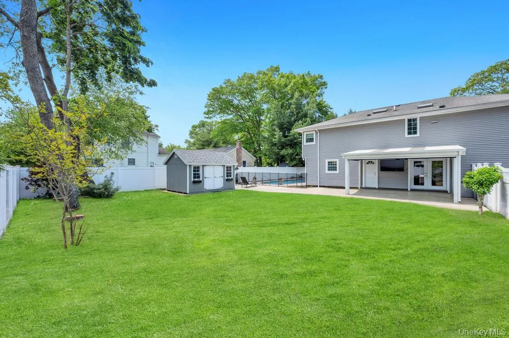 4 Florence Street, Smithtown, NY, 5 Bedrooms Bedrooms, 10 Rooms Rooms,2 BathroomsBathrooms,Residential,For Rent,Florence,0,992164 4 Florence Street, Smithtown, NY, 5 Bedrooms Bedrooms, 10 Rooms Rooms,2 BathroomsBathrooms,Residential,For Rent,Florence,0,992164