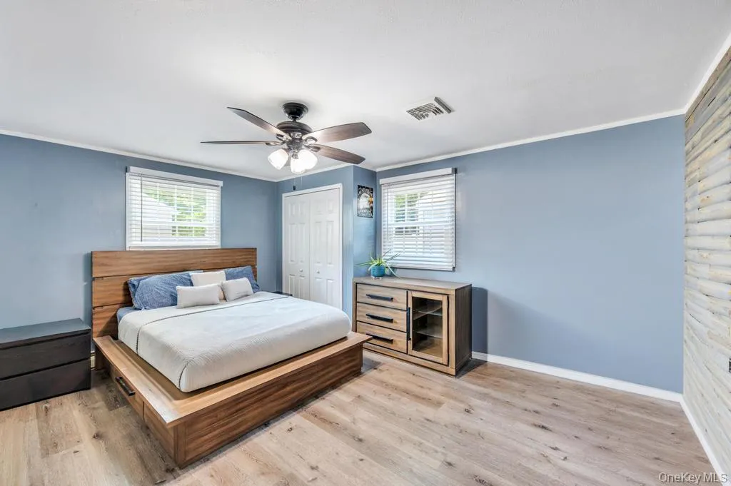4 Florence Street, Smithtown, NY, 5 Bedrooms Bedrooms, 10 Rooms Rooms,2 BathroomsBathrooms,Residential,For Rent,Florence,0,992164 4 Florence Street, Smithtown, NY, 5 Bedrooms Bedrooms, 10 Rooms Rooms,2 BathroomsBathrooms,Residential,For Rent,Florence,0,992164