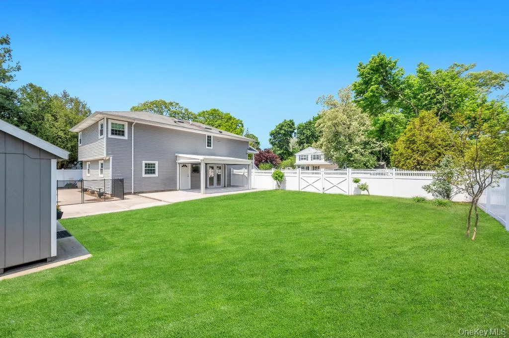 4 Florence Street, Smithtown, NY, 5 Bedrooms Bedrooms, 10 Rooms Rooms,2 BathroomsBathrooms,Residential,For Rent,Florence,0,992164 4 Florence Street, Smithtown, NY, 5 Bedrooms Bedrooms, 10 Rooms Rooms,2 BathroomsBathrooms,Residential,For Rent,Florence,0,992164
