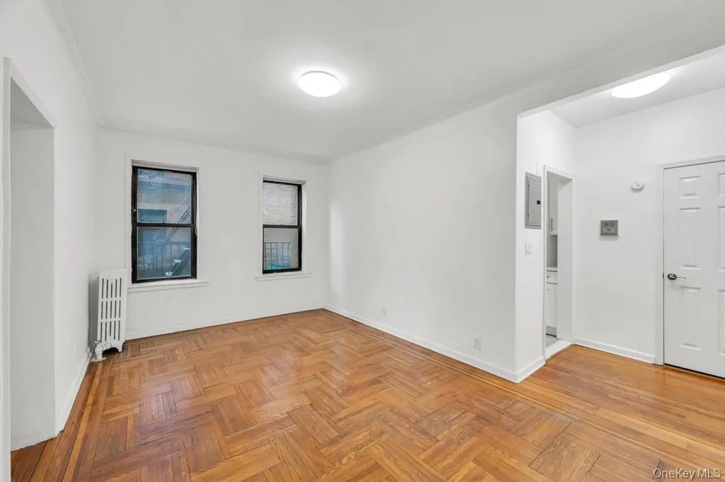 3716 83rd Street, New York, NY, 1 Bedroom Bedrooms, 4 Rooms Rooms,1 BathroomBathrooms,Residential Lease,For Rent,83rd,0,992168 3716 83rd Street, New York, NY, 1 Bedroom Bedrooms, 4 Rooms Rooms,1 BathroomBathrooms,Residential Lease,For Rent,83rd,0,992168