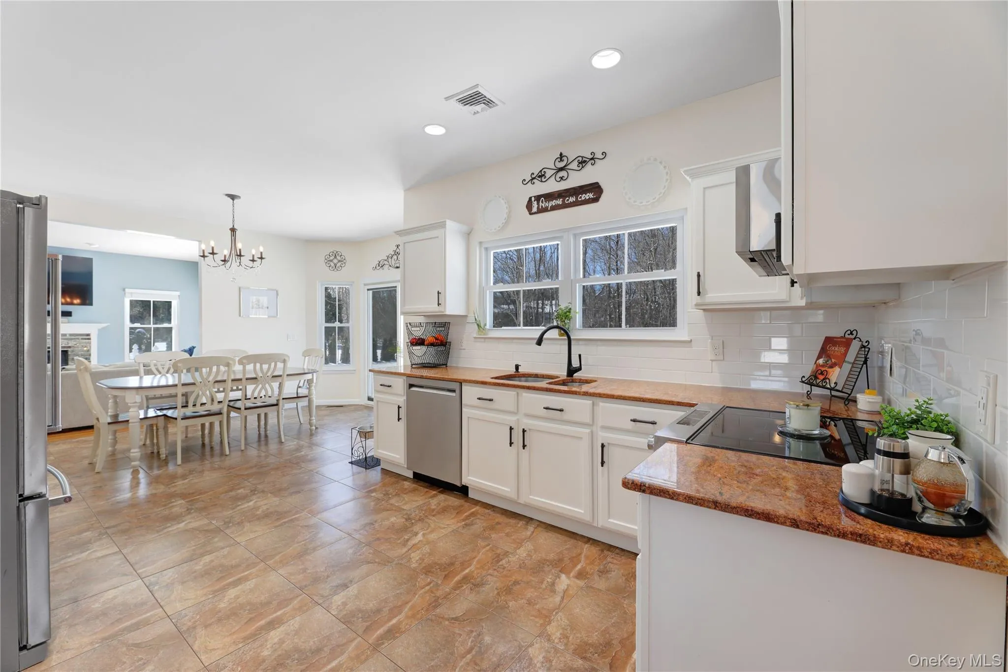 20 Chateau Drive, Brookhaven, NY, 4 Bedrooms Bedrooms, 8 Rooms Rooms,2 BathroomsBathrooms,Residential,For Rent,Chateau,0,992171 20 Chateau Drive, Brookhaven, NY, 4 Bedrooms Bedrooms, 8 Rooms Rooms,2 BathroomsBathrooms,Residential,For Rent,Chateau,0,992171