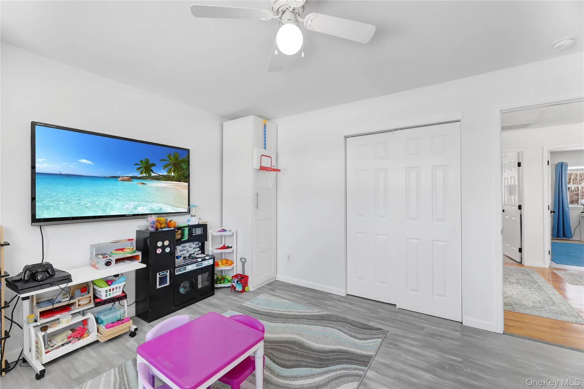 20 Chateau Drive, Brookhaven, NY, 4 Bedrooms Bedrooms, 8 Rooms Rooms,2 BathroomsBathrooms,Residential,For Rent,Chateau,0,992171 20 Chateau Drive, Brookhaven, NY, 4 Bedrooms Bedrooms, 8 Rooms Rooms,2 BathroomsBathrooms,Residential,For Rent,Chateau,0,992171