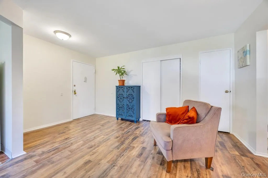 49 Mildred Place, Babylon, NY, 1 Bedroom Bedrooms, 4 Rooms Rooms,1 BathroomBathrooms,Residential,For Rent,Mildred,0,992172 49 Mildred Place, Babylon, NY, 1 Bedroom Bedrooms, 4 Rooms Rooms,1 BathroomBathrooms,Residential,For Rent,Mildred,0,992172