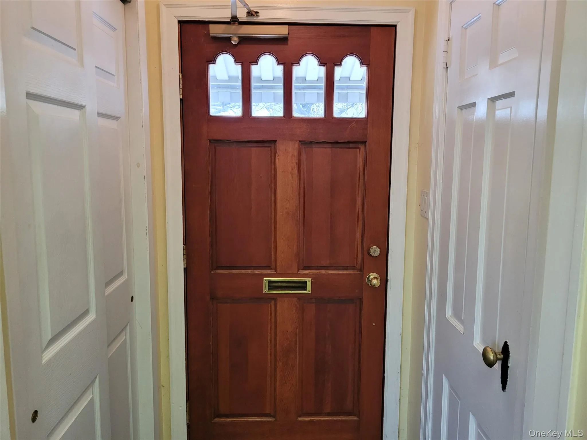 Entrance Foyer with Closets Entrance Foyer with Closets